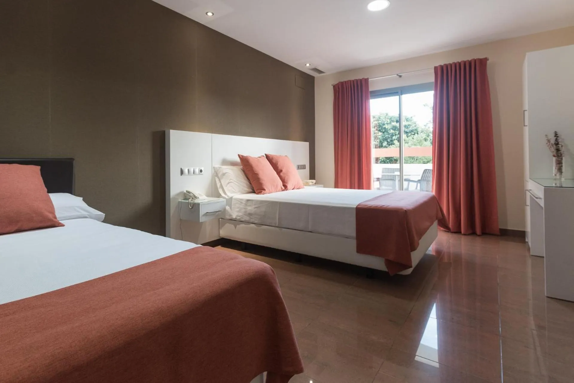 Photo of the whole room, Bed in Hotel Pradillo Conil