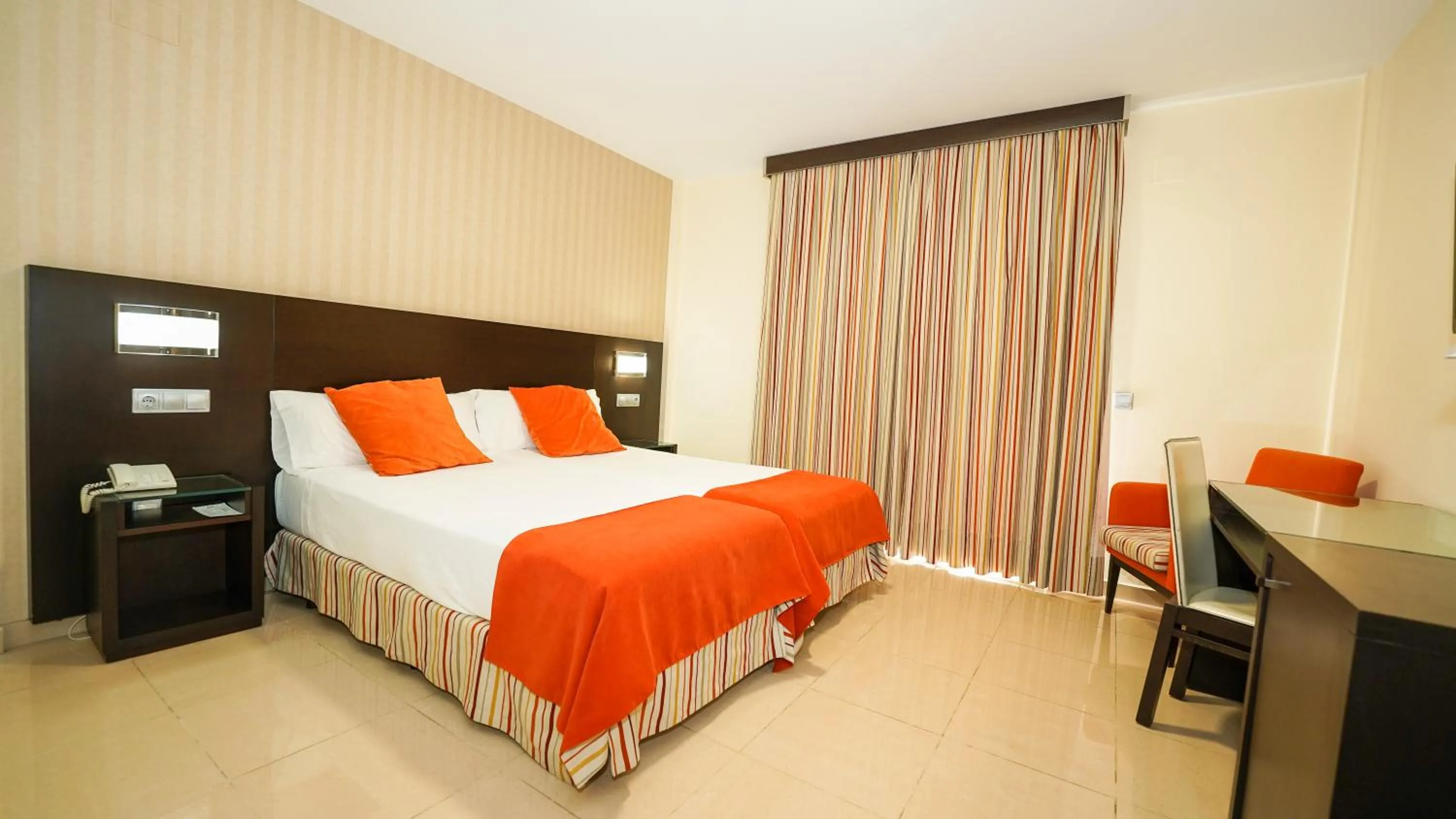 Area and facilities, Bed in Hotel Pradillo Conil