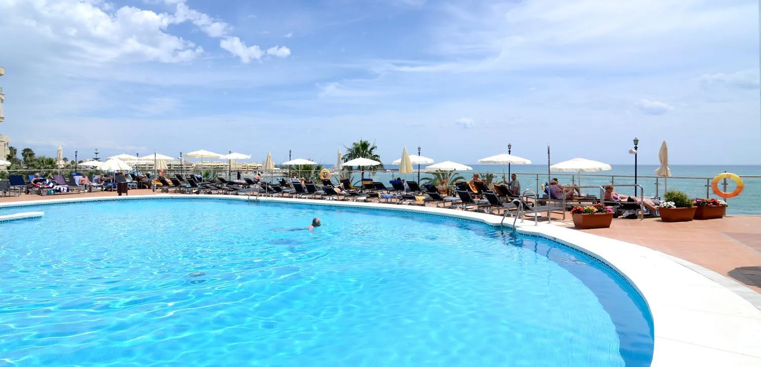 Swimming pool in Hotel Riviera Costa del Sol - Adults Recommended