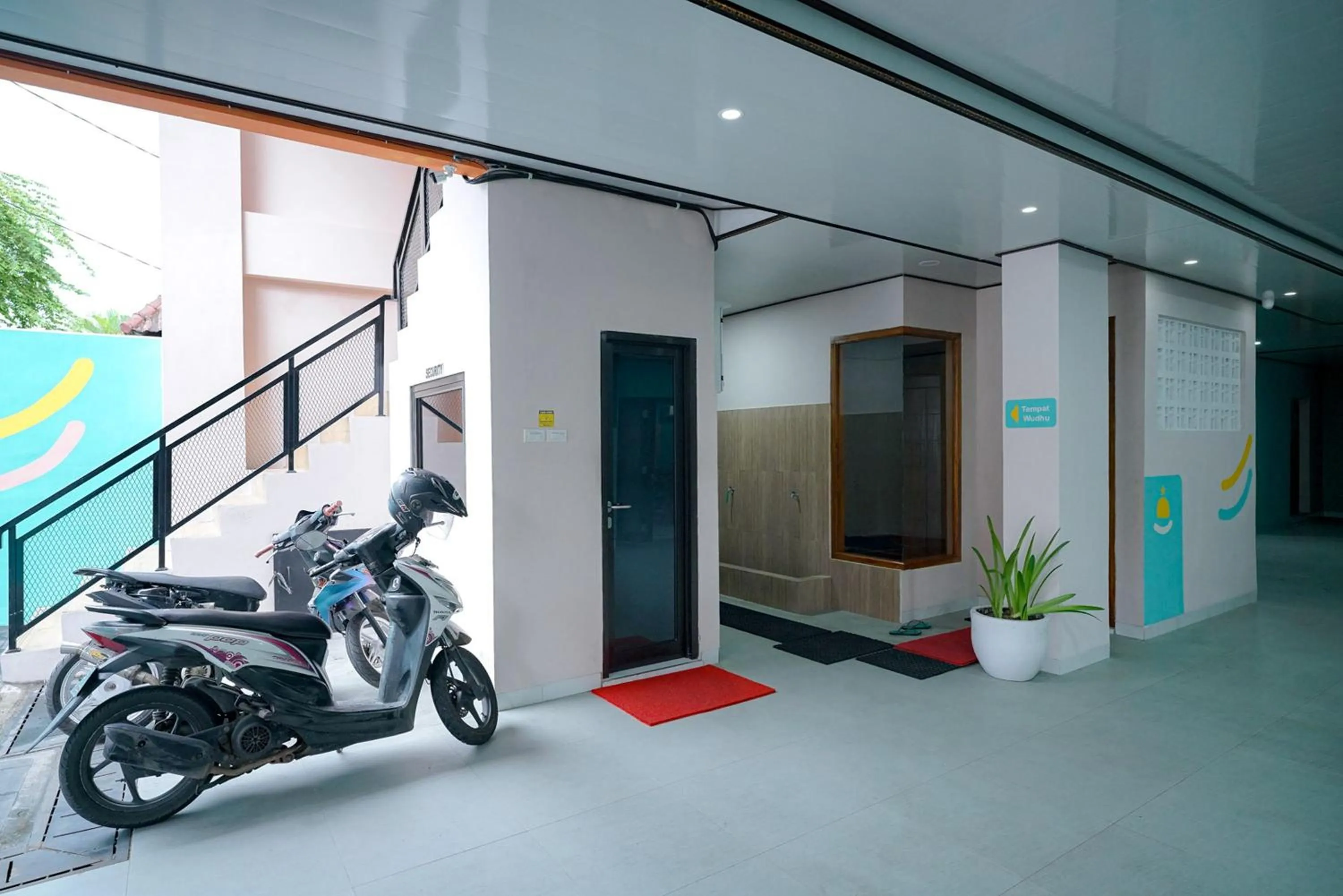 Parking in Sans Bougenville Lampung