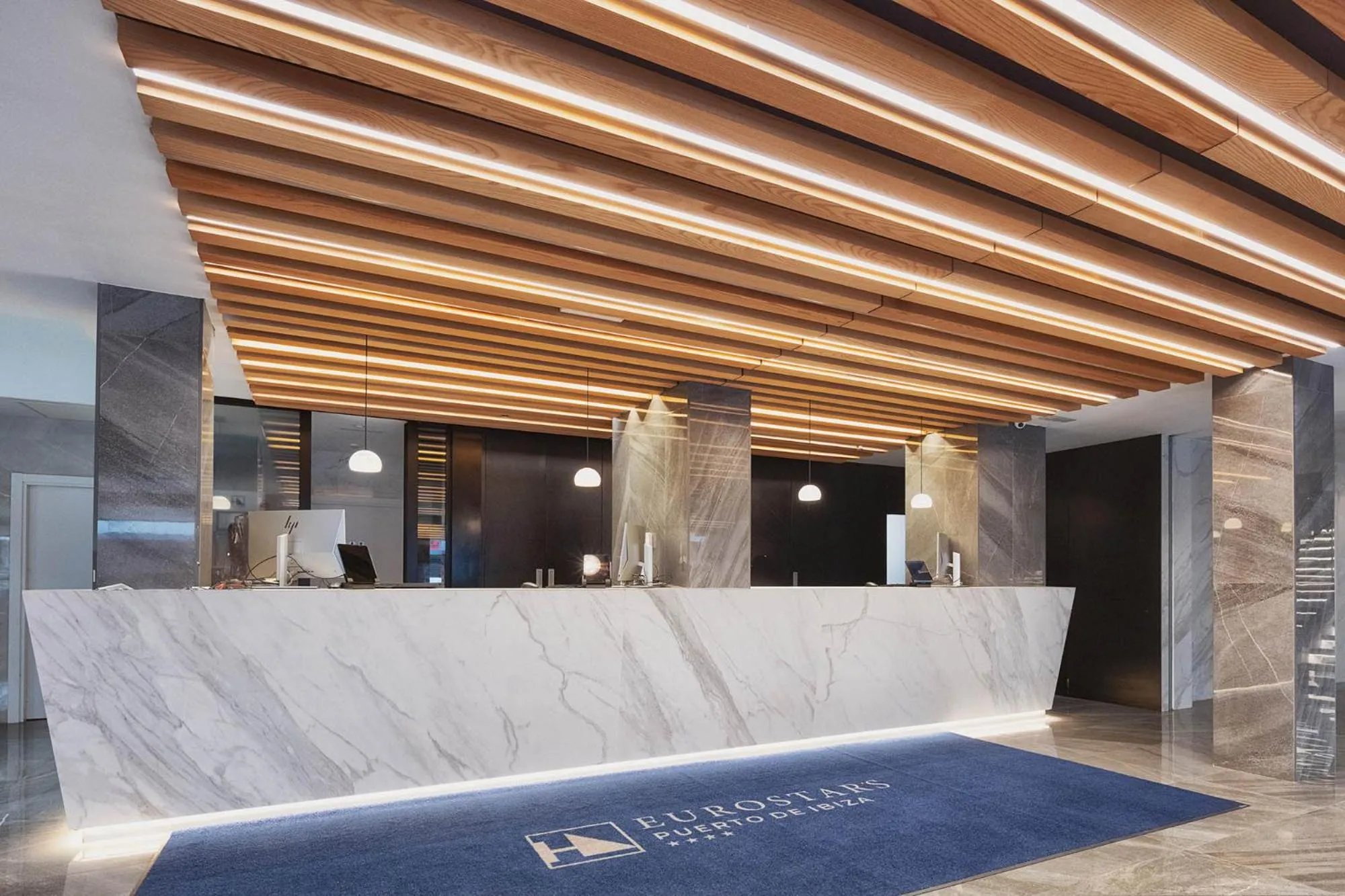 Lobby or reception in Eurostars Puerto de Ibiza