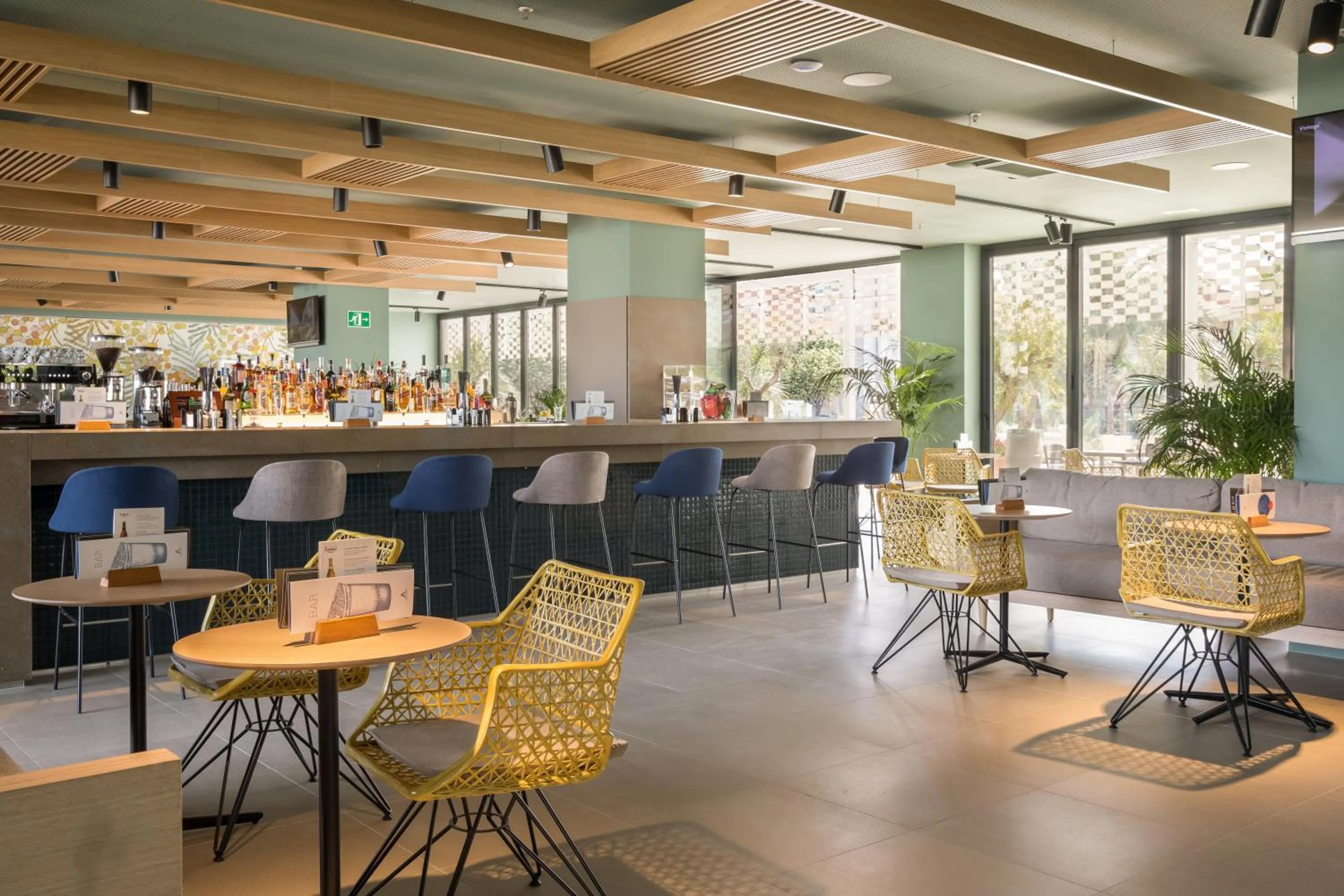 Lounge or bar in AQUA Hotel Silhouette & Spa - Adults Only