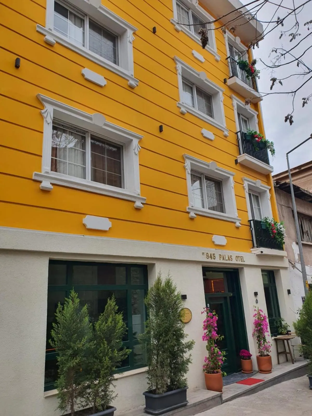 Property building in st945 Palas Otel