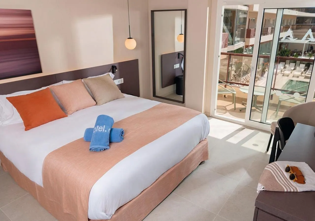 Photo of the whole room, Bed in AQUA Hotel Promenade & Spa 4Sup