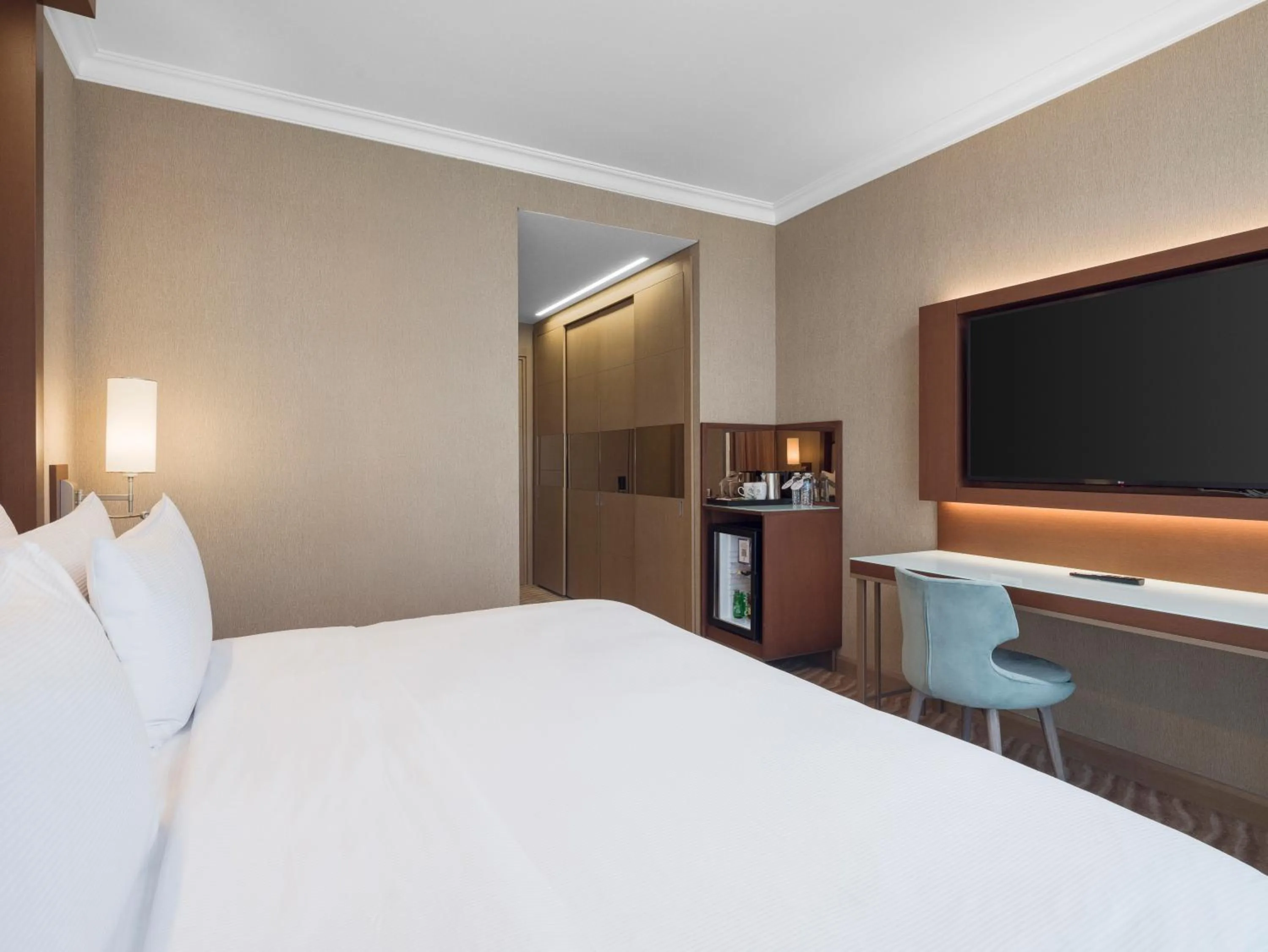 Bedroom, Bed in Selectum City Ataşehir