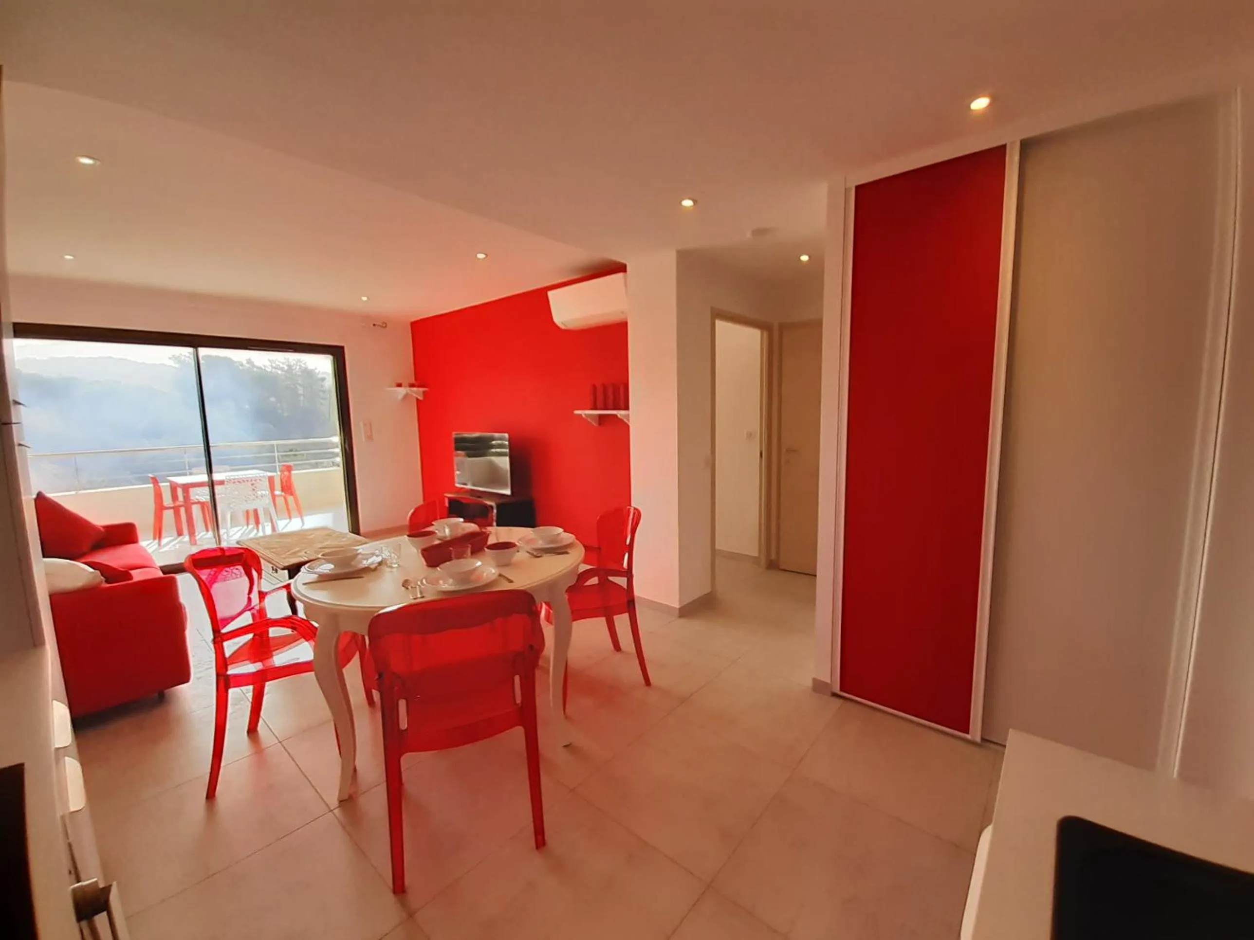 Dining area in Domaine de Pacciolello - Porticcio