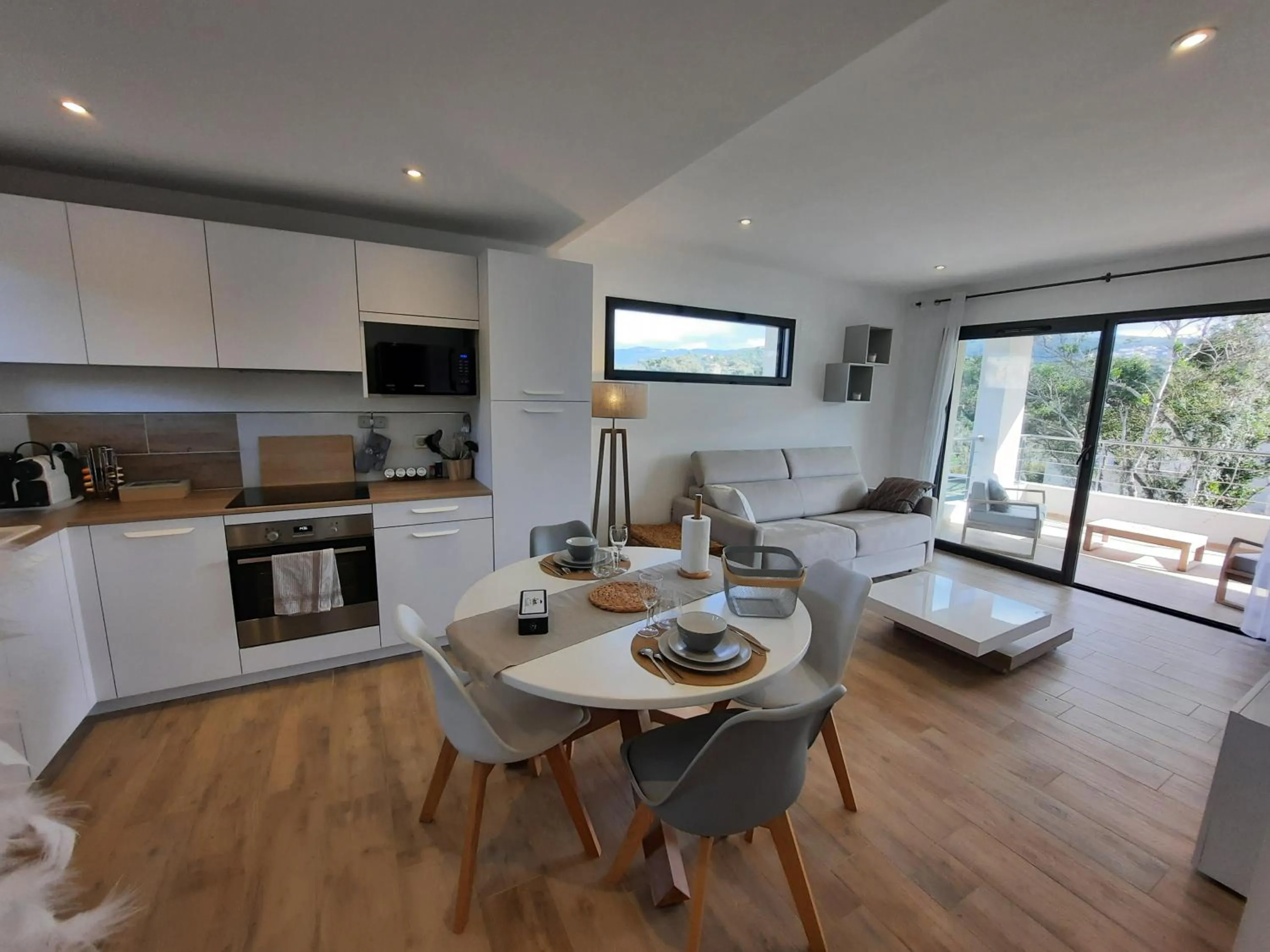 Dining area in Domaine de Pacciolello - Porticcio