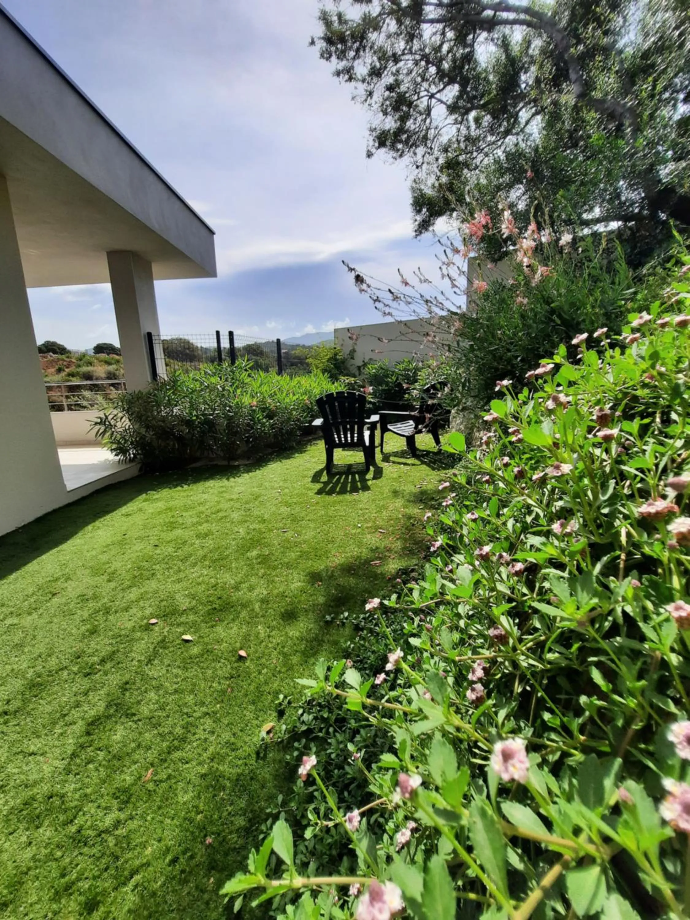 Garden in Domaine de Pacciolello - Porticcio