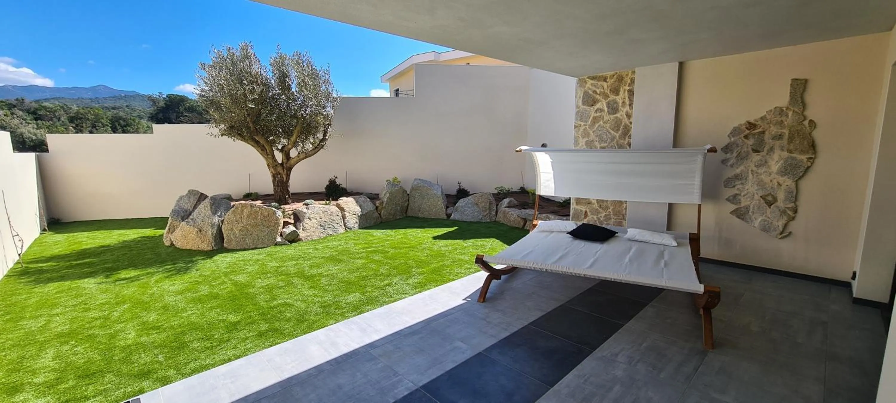 Garden in Domaine de Pacciolello - Porticcio