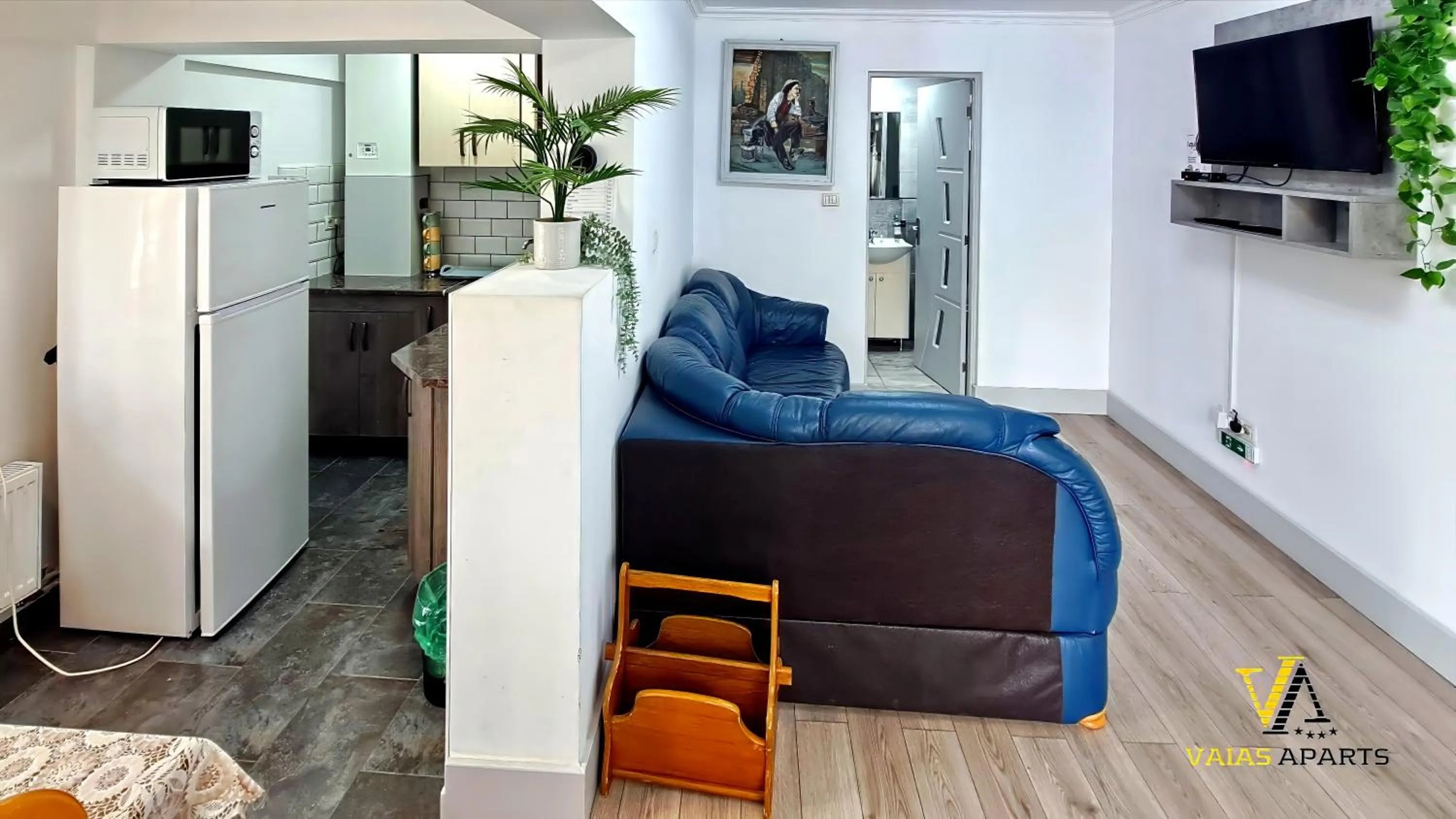 Communal lounge/ TV room in VAiAs Aparts