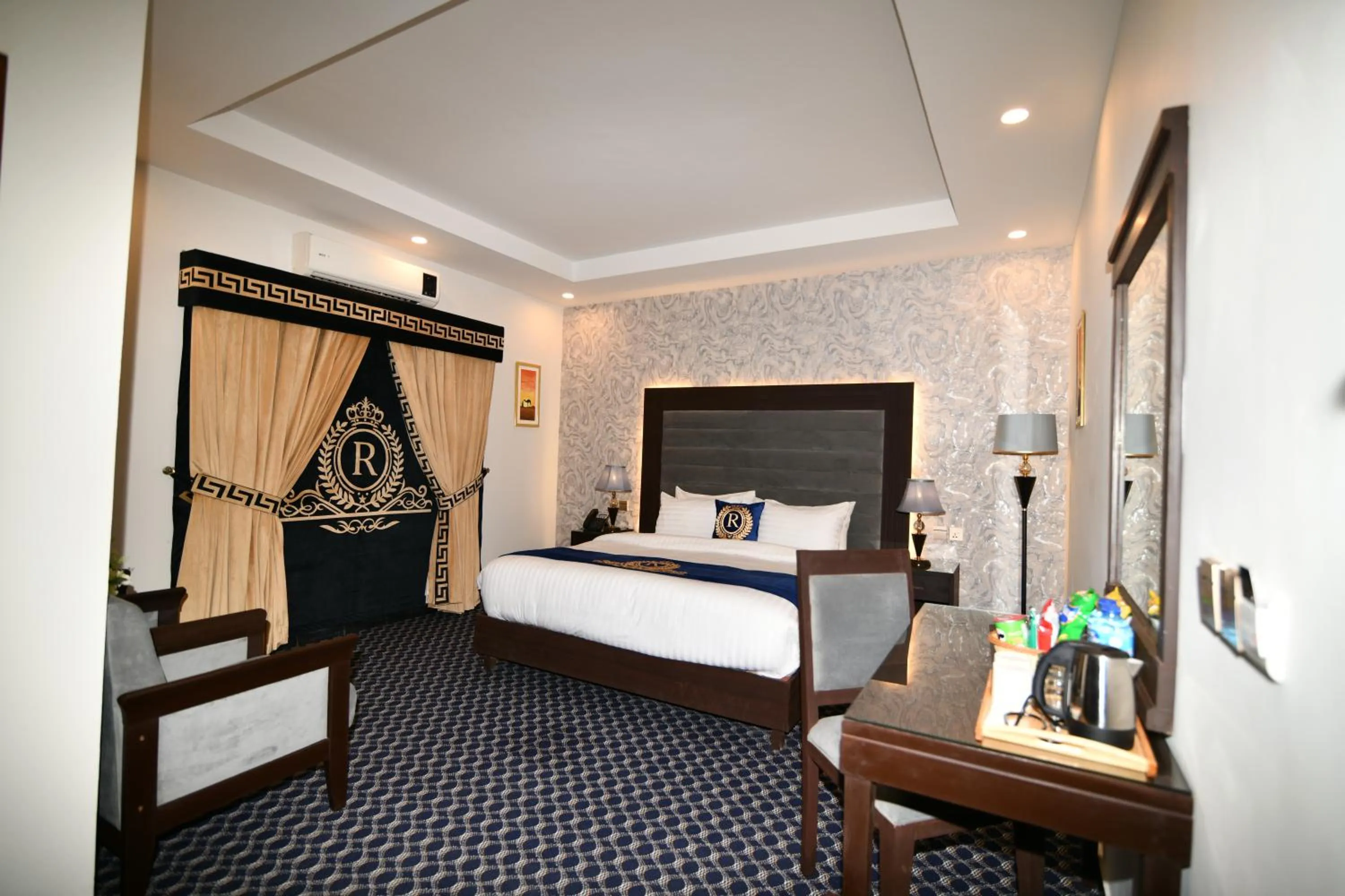 Bedroom, Bed in Royal Regency Hotel