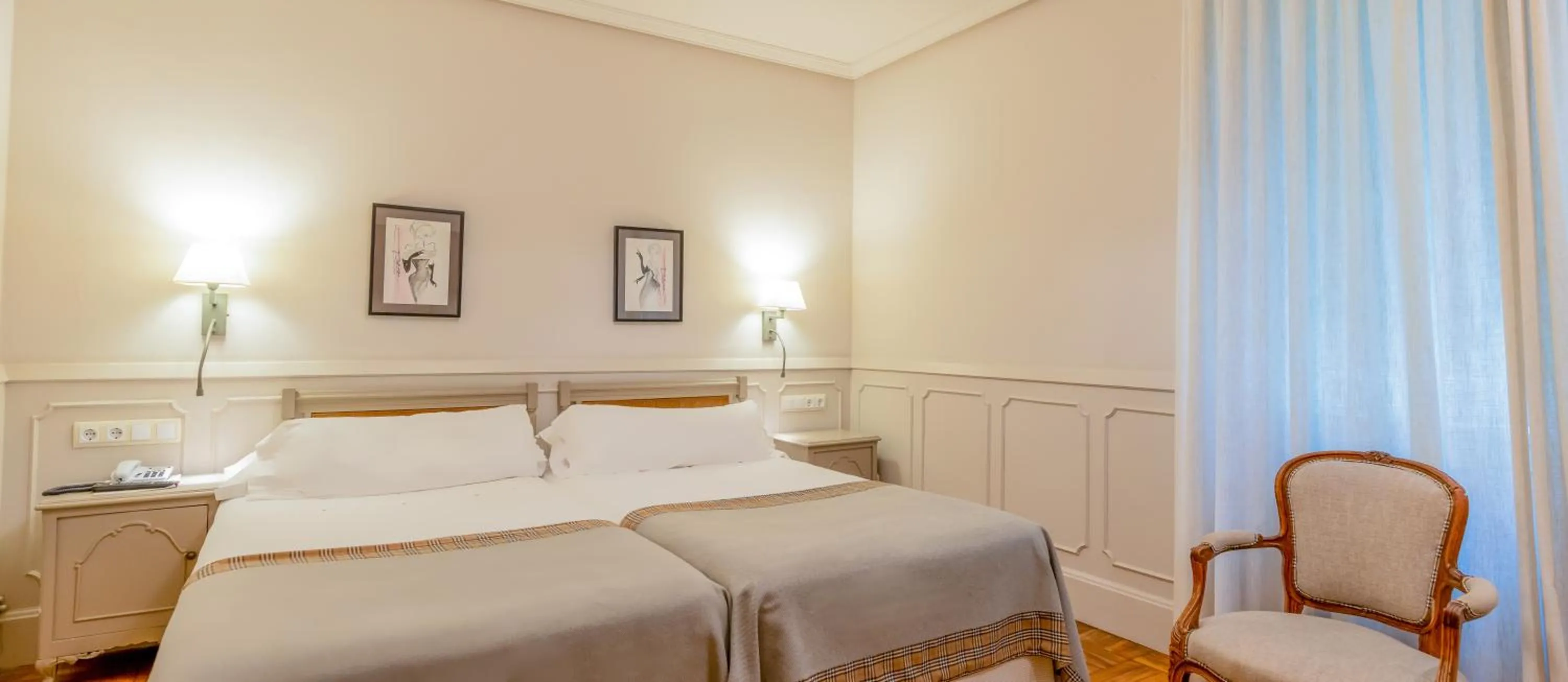 Bed in Hotel Alcazar Irun