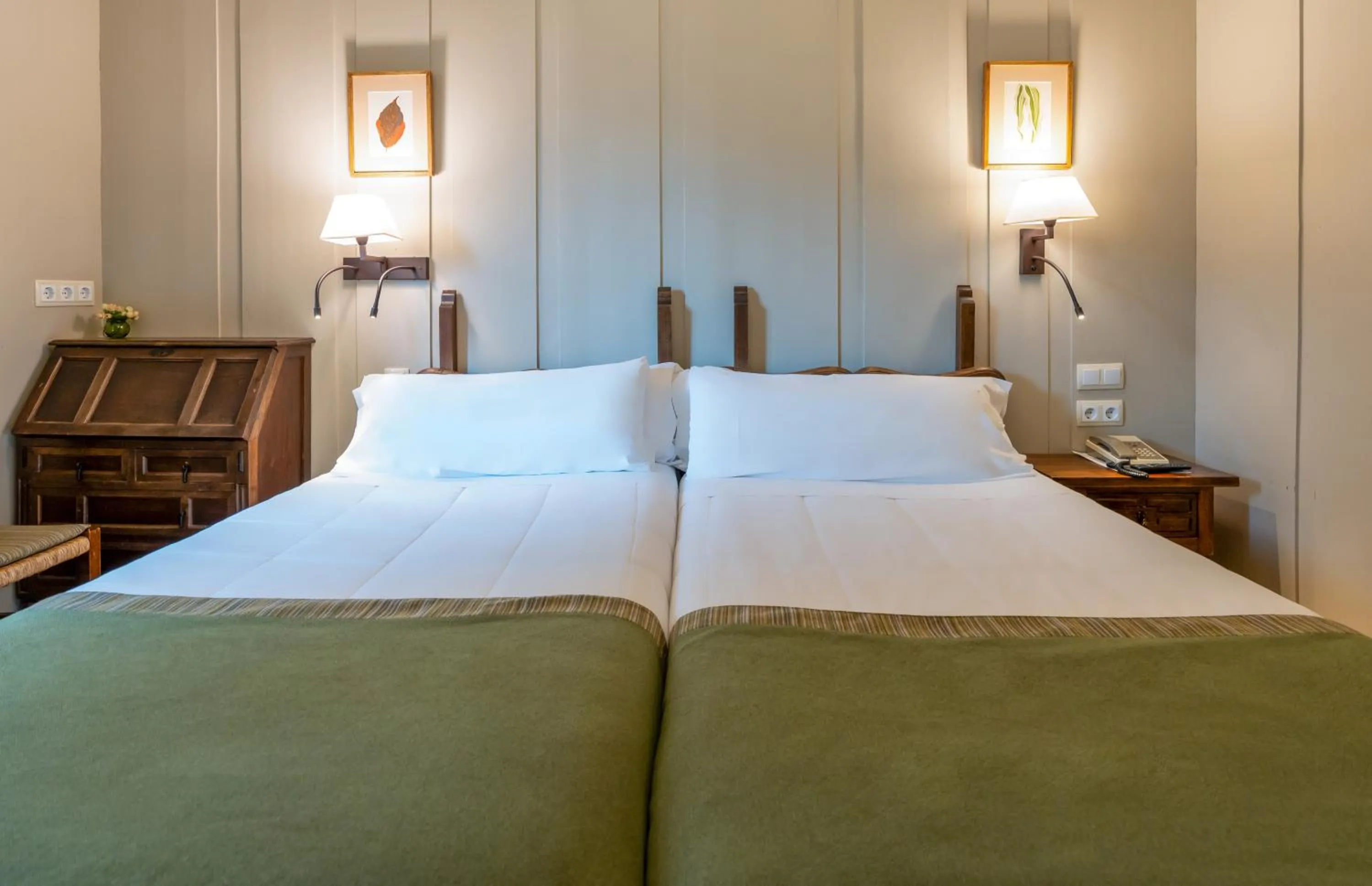 Bed in Hotel Alcazar Irun