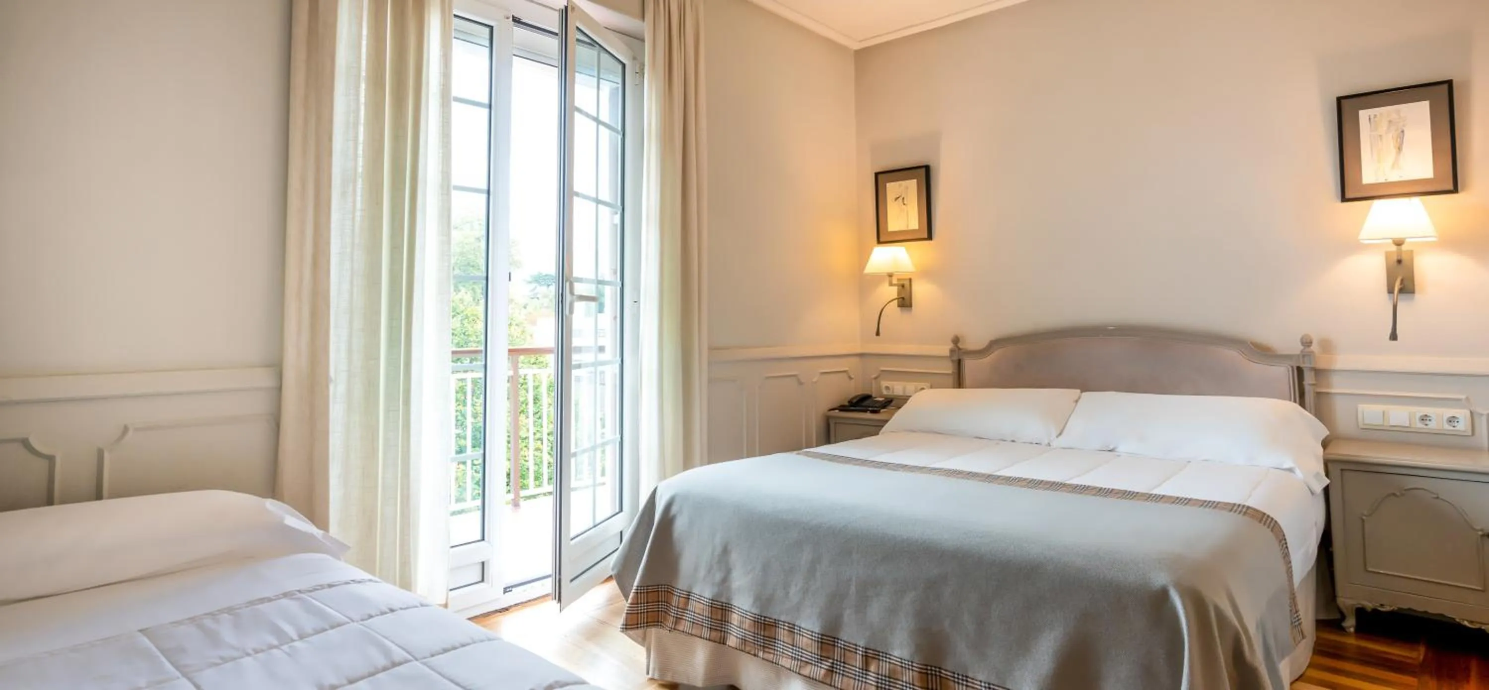 Bed in Hotel Alcazar Irun