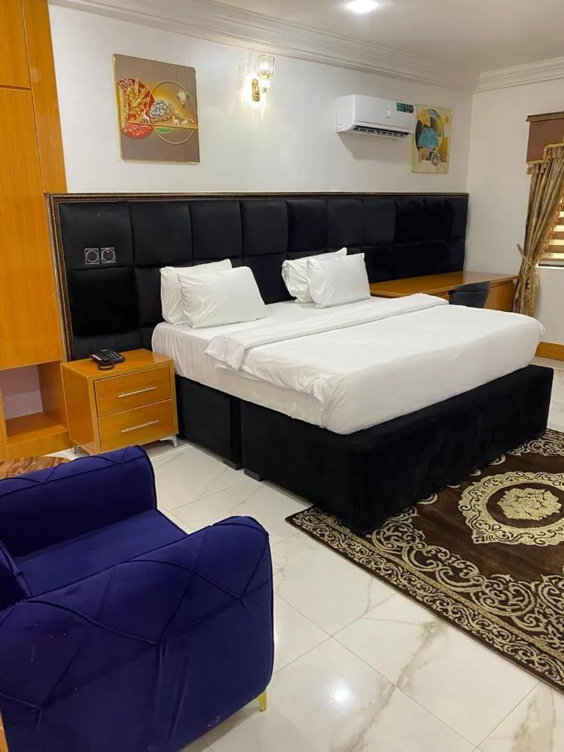 Bed in Kawruky Hotel Benin