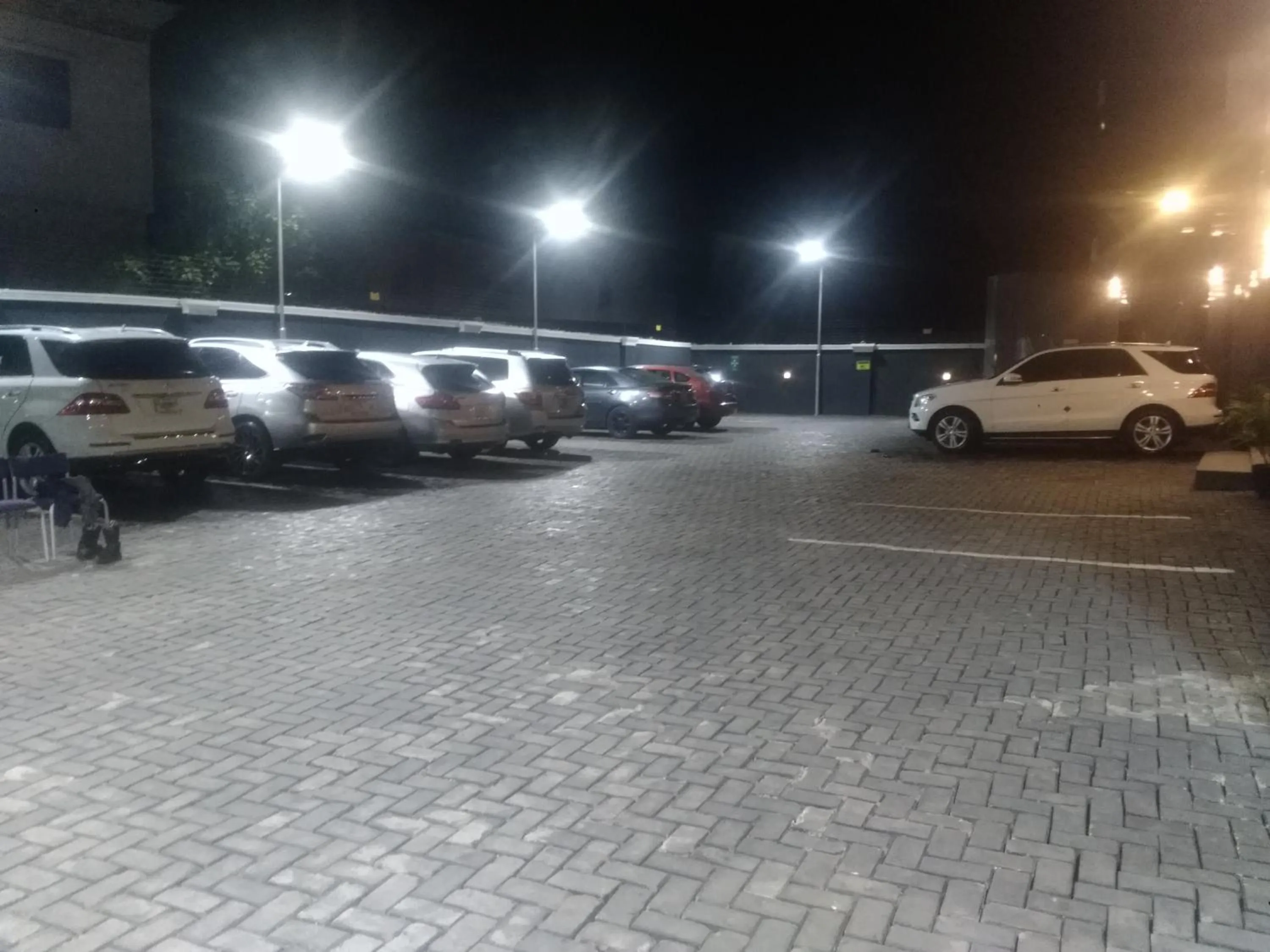 Parking in Kawruky Hotel Benin