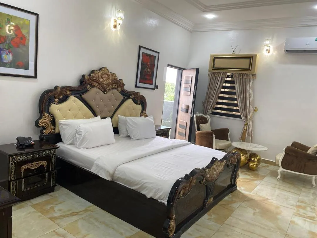 Bed in Kawruky Hotel Benin