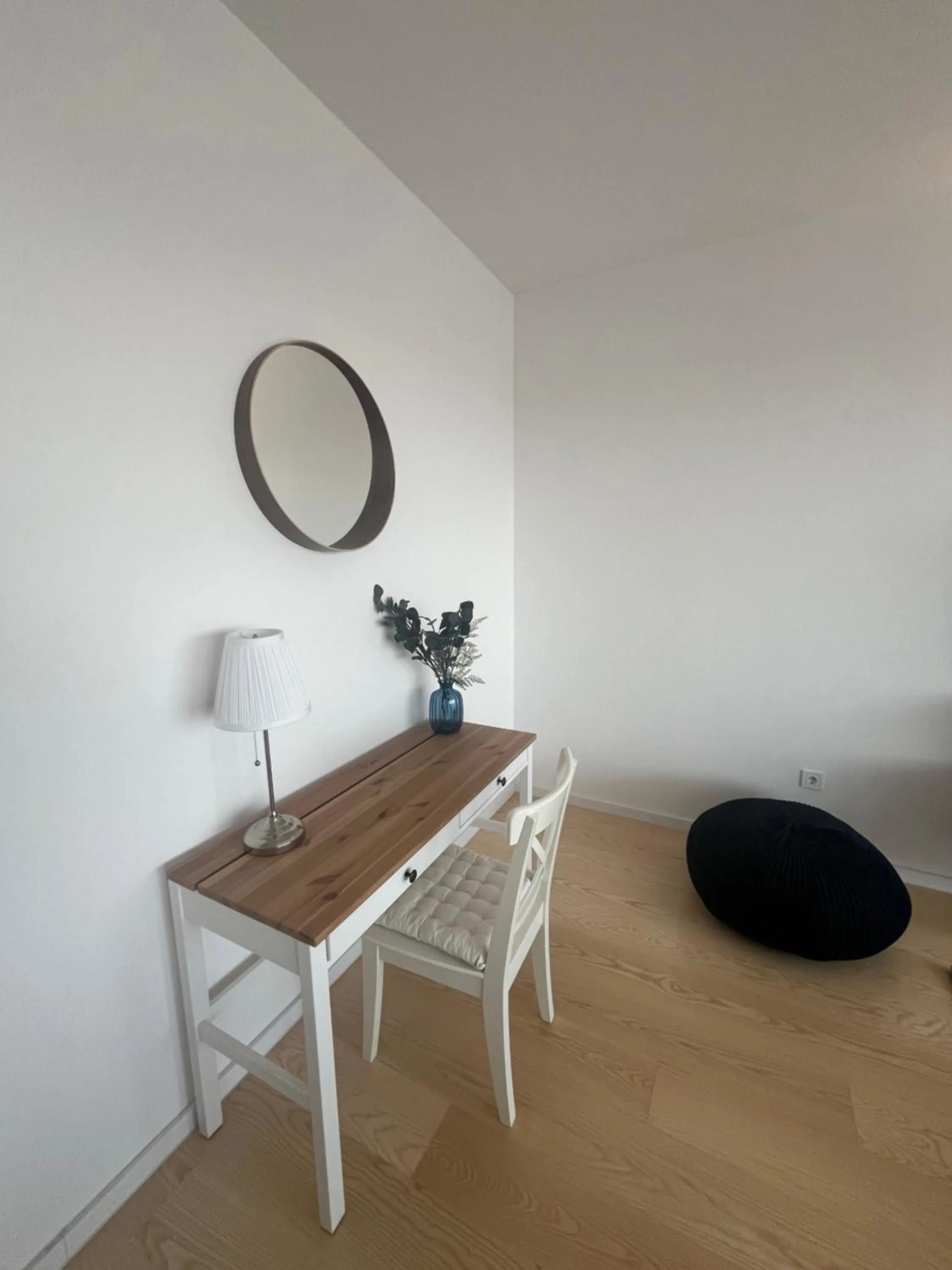 Decorative detail in WaterFront City Apartments by FirstHost