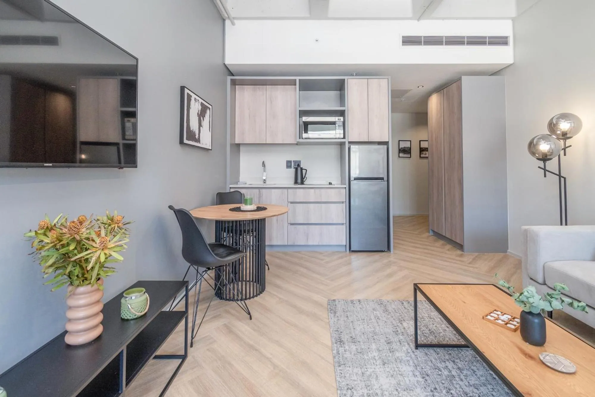 One Thibault Luxury Apartments