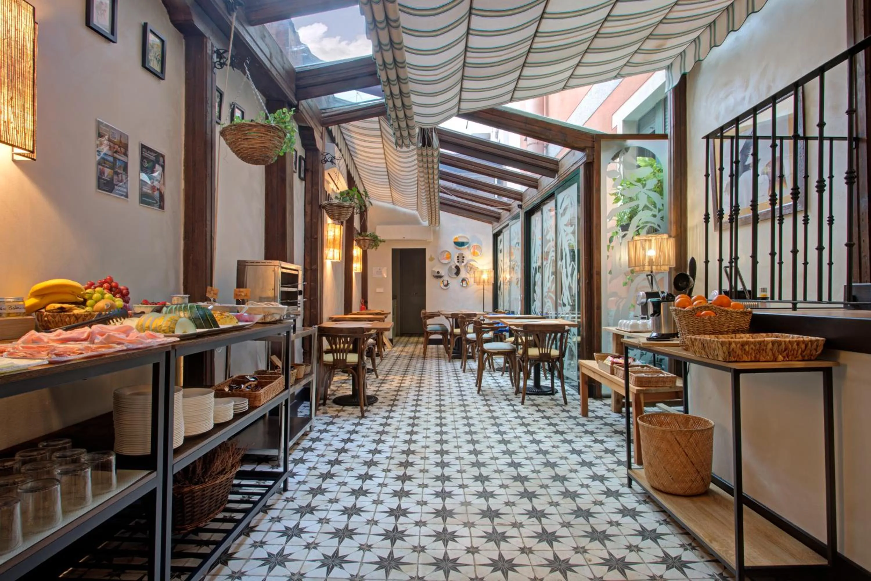 Breakfast in Hospedium Hotel La Farm