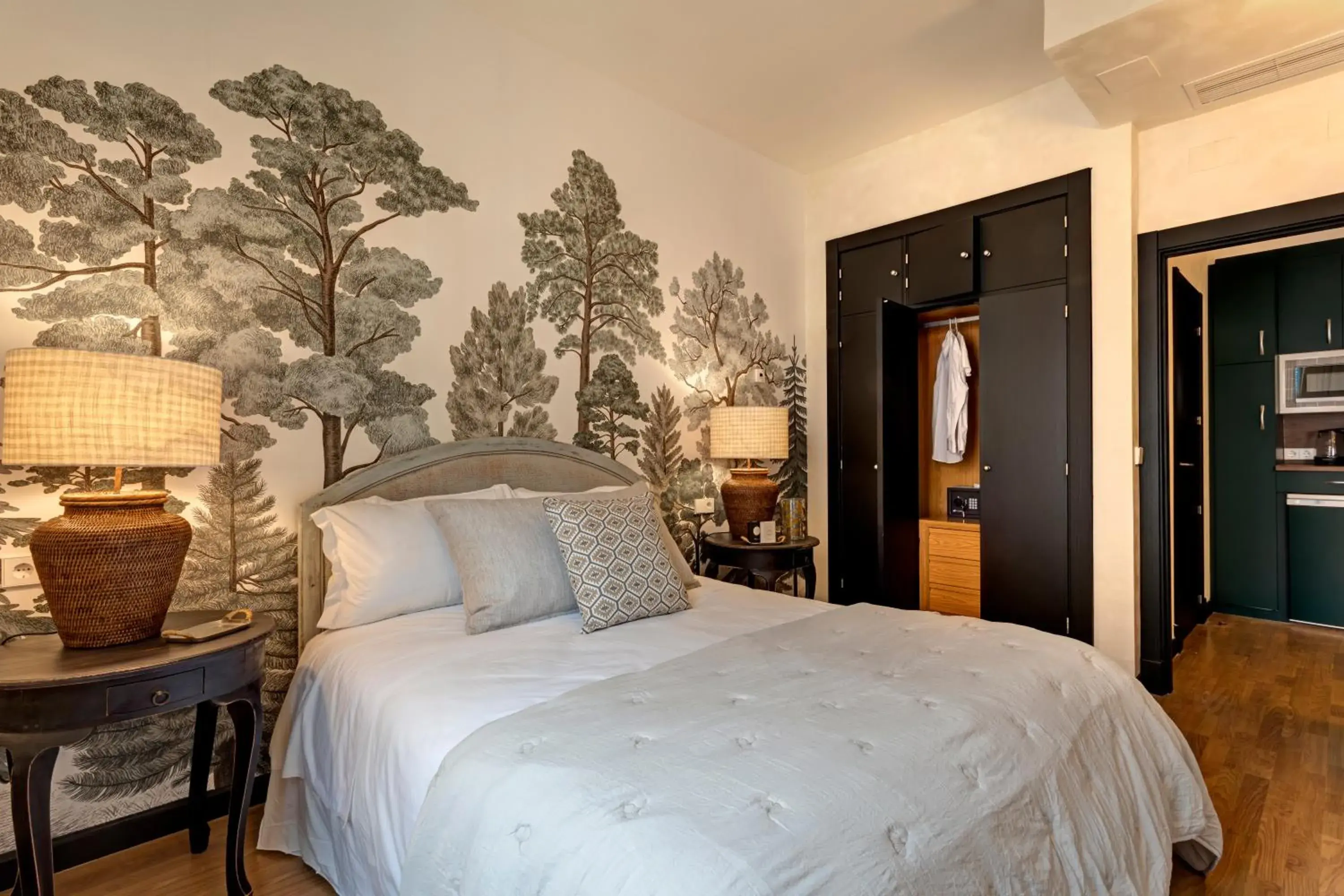 Superior Double Room in Hospedium Hotel La Farm Superior Double Room in Hospedium Hotel La Farm