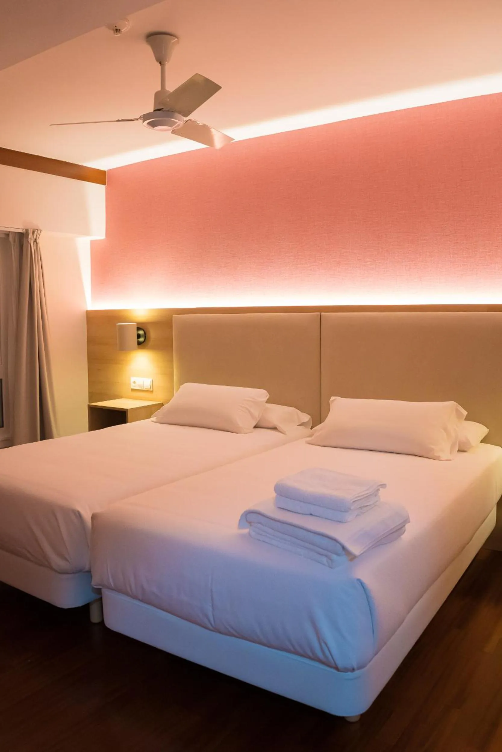 Photo of the whole room, Bed in Hotel Parking Miradoiro de Belvís