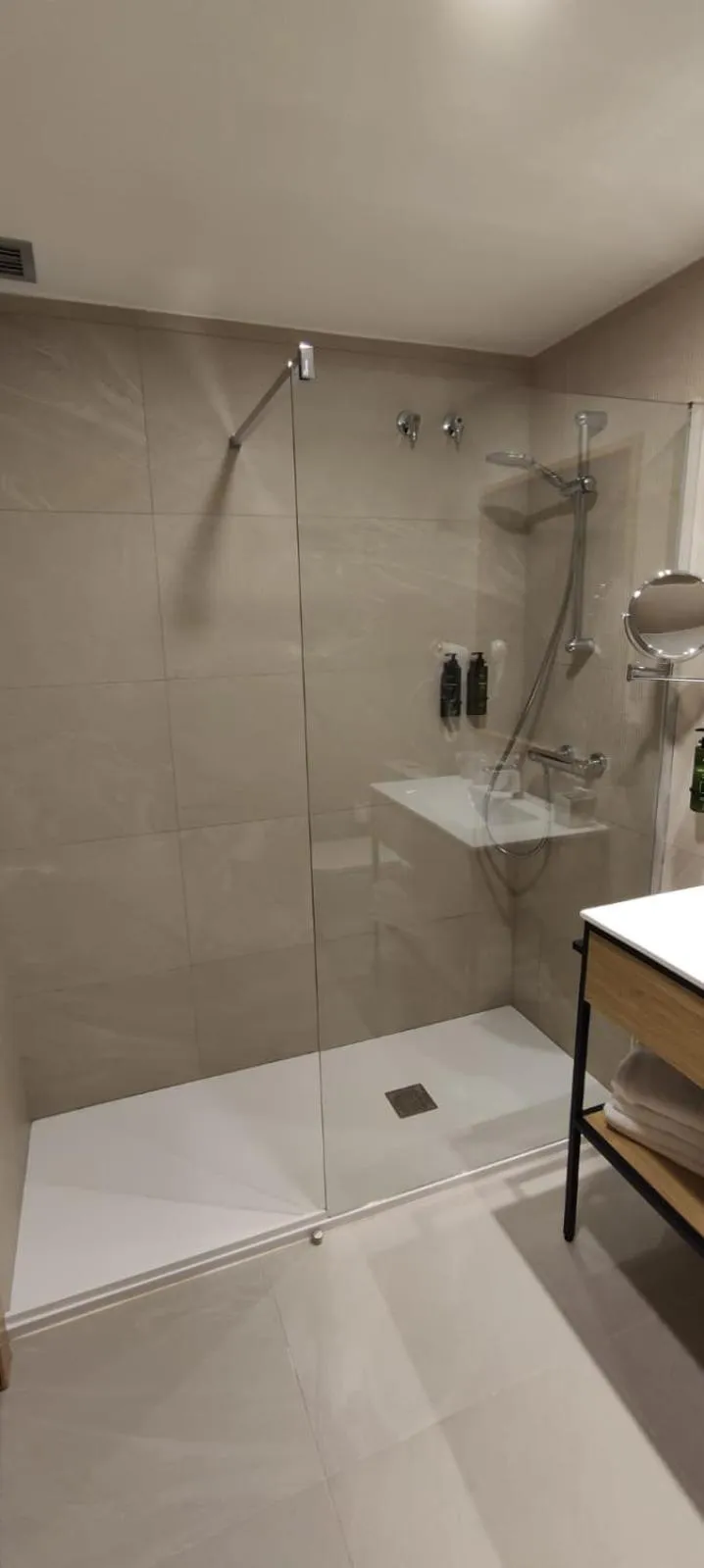 Bathroom in Hotel Parking Miradoiro de Belvís