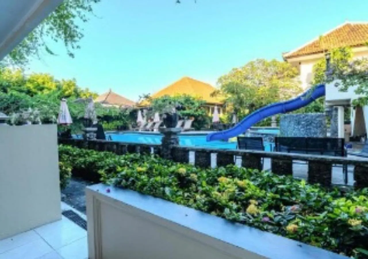 Day in Marine Bay Sanur