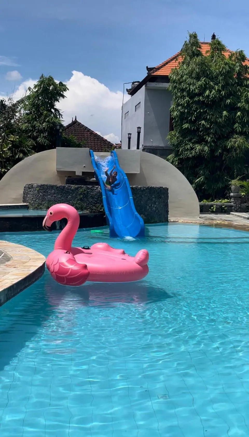 Swimming pool in Marine Bay Sanur