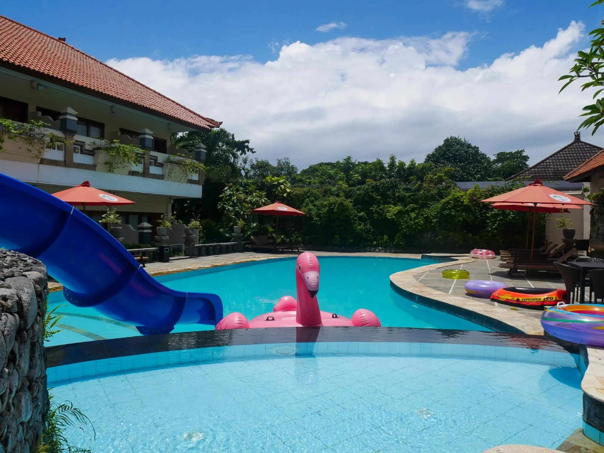 Swimming pool in Marine Bay Sanur