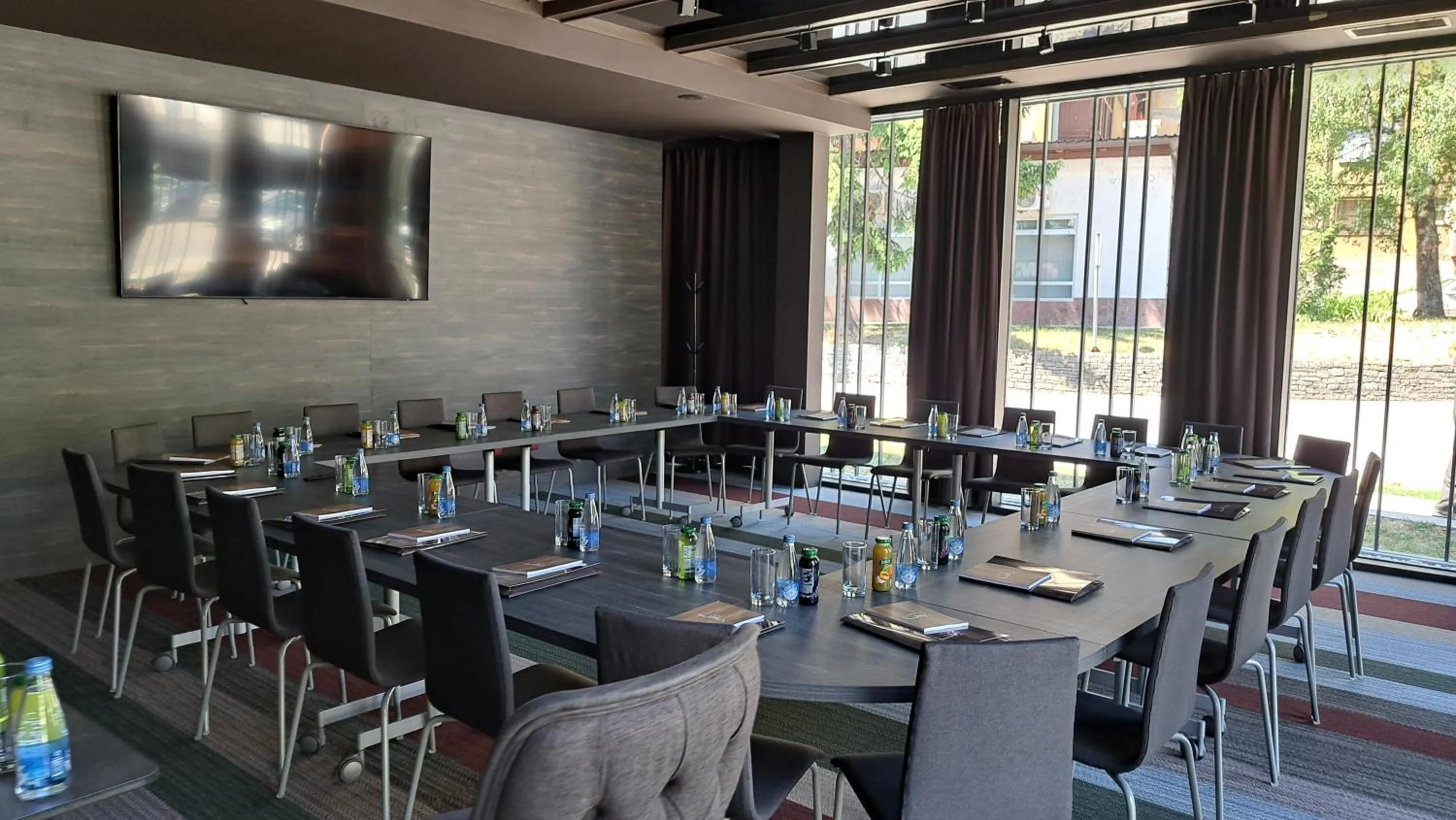 Property building in Lipa Hotel