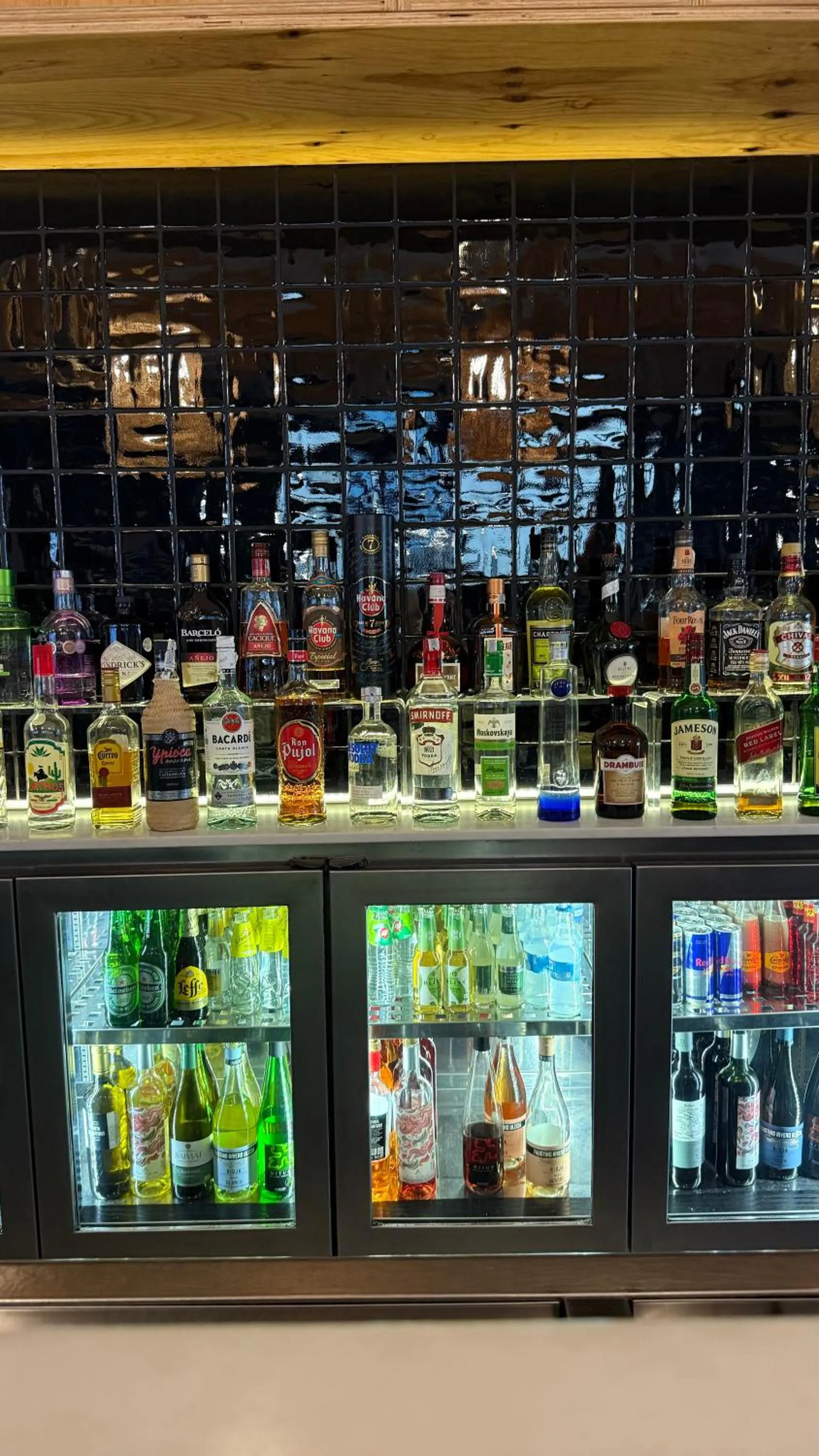 Lounge or bar in AQUA Hotel Bertran Park