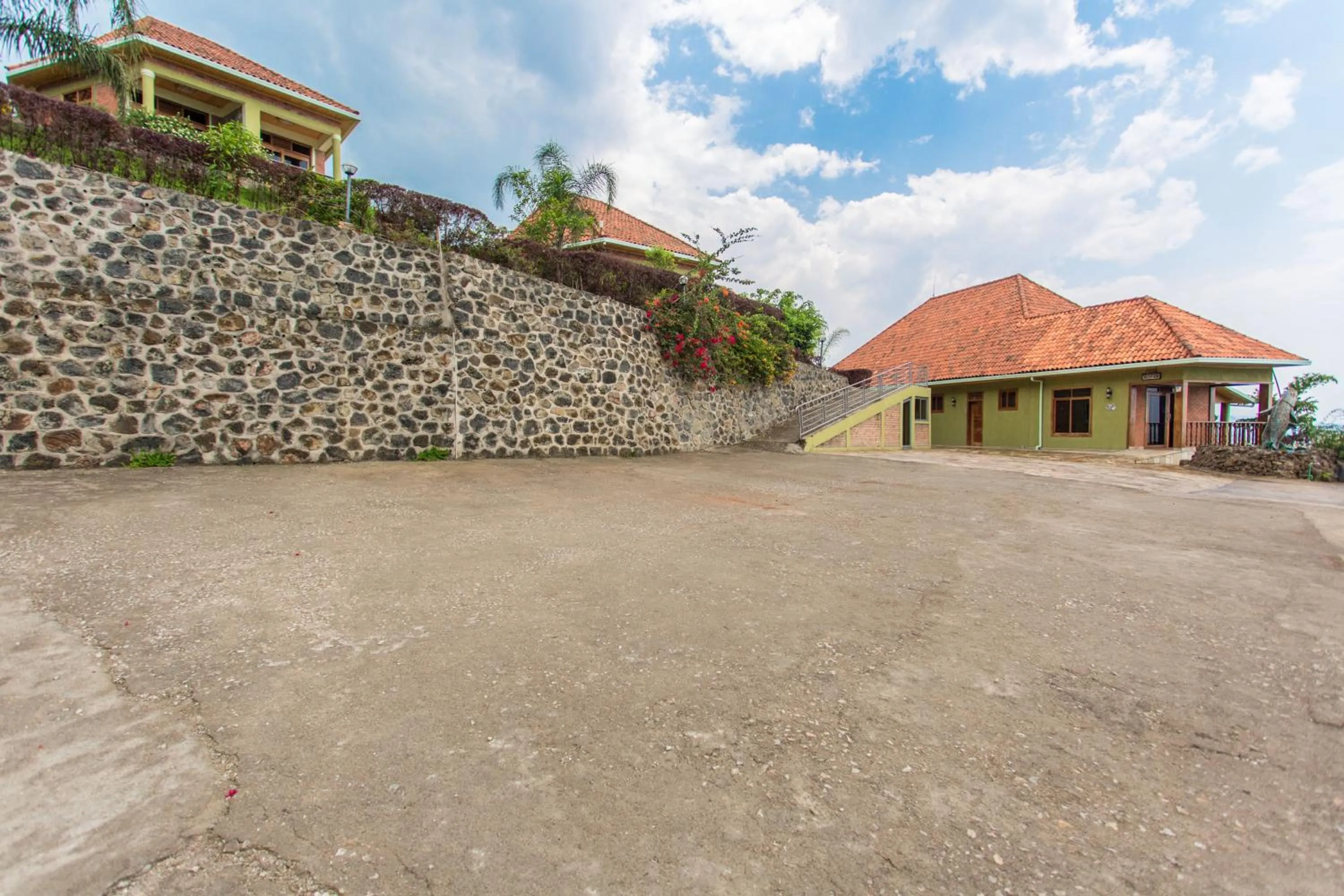 Parking in Nirvana Heights Hotel