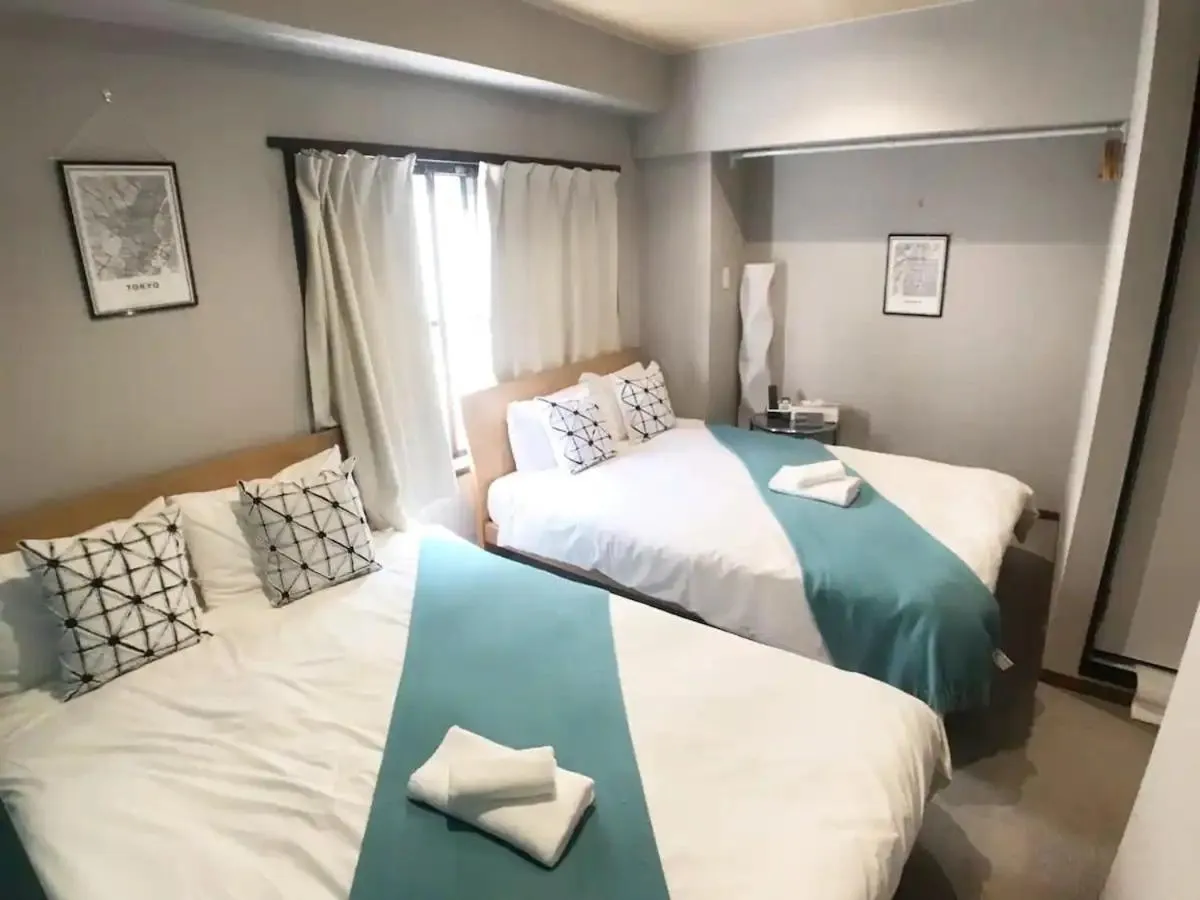 Bed in akihabara marutomo hotel