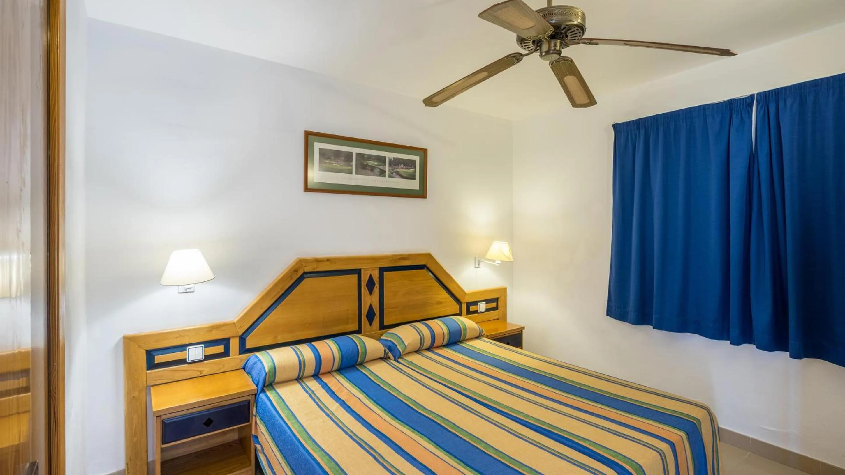 Photo of the whole room, Bed in BLUESEA Costa Teguise Gardens