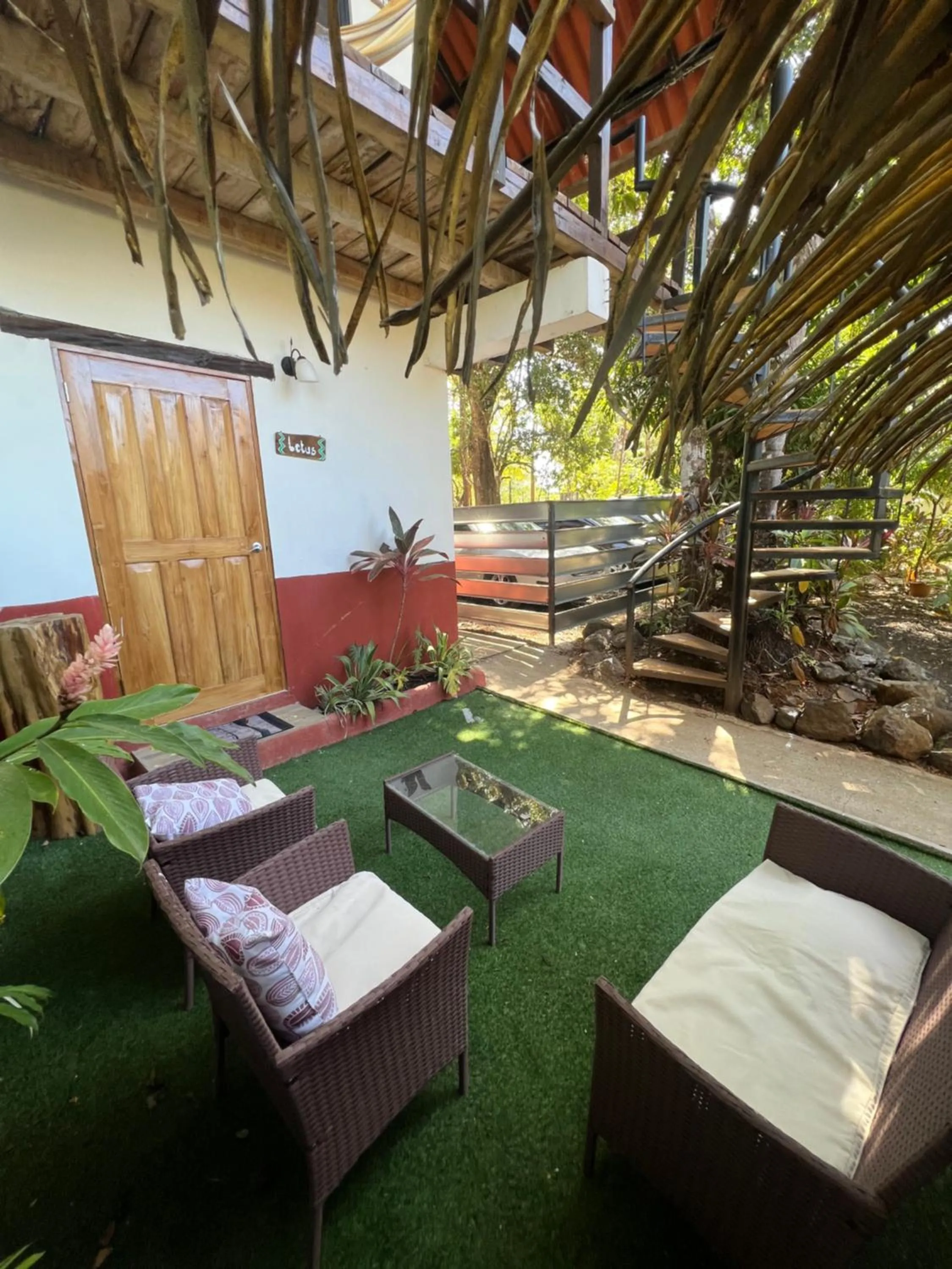 Seating area in Nativo