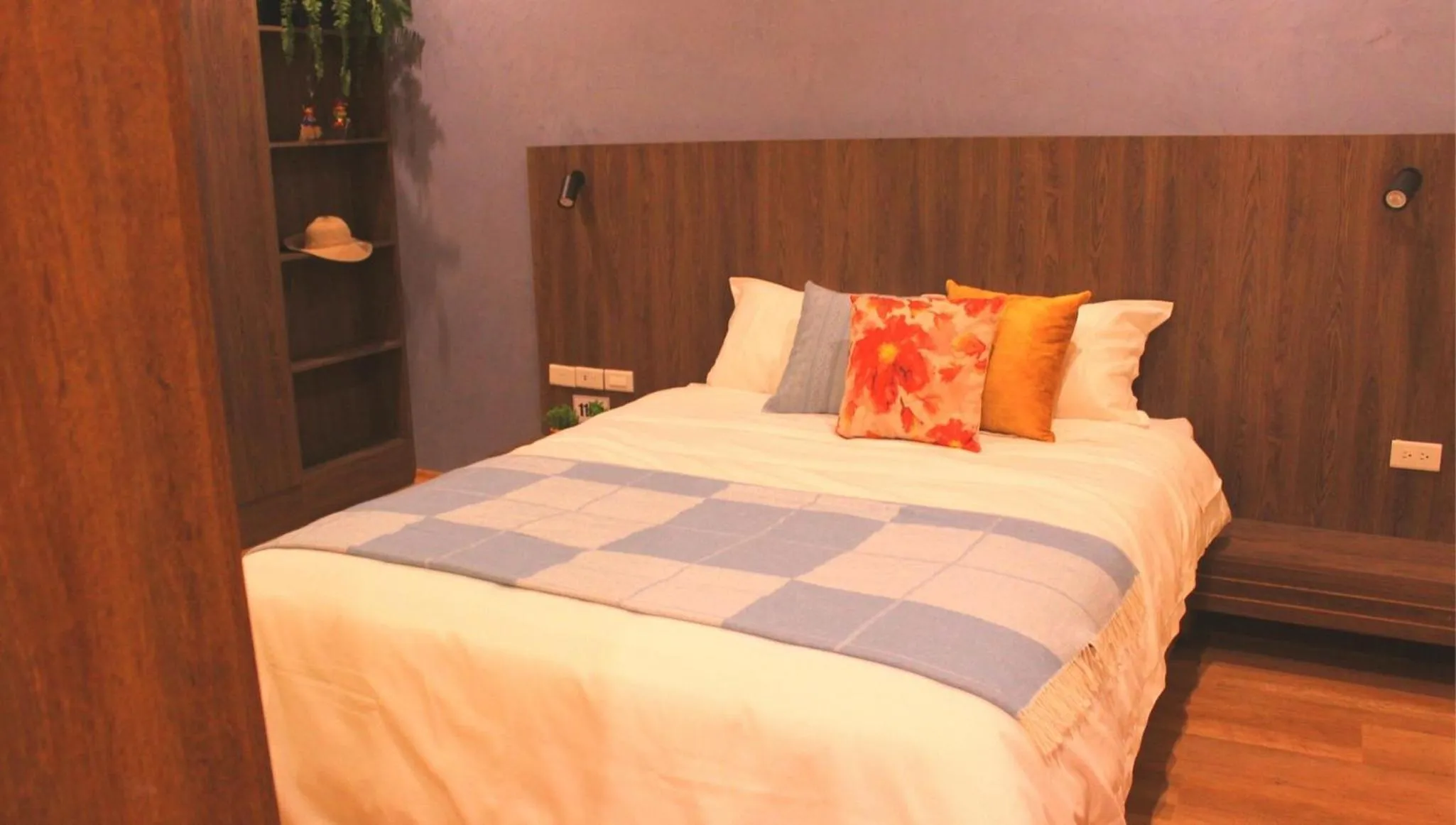 Bedroom, Bed in Hotel Inti Quito