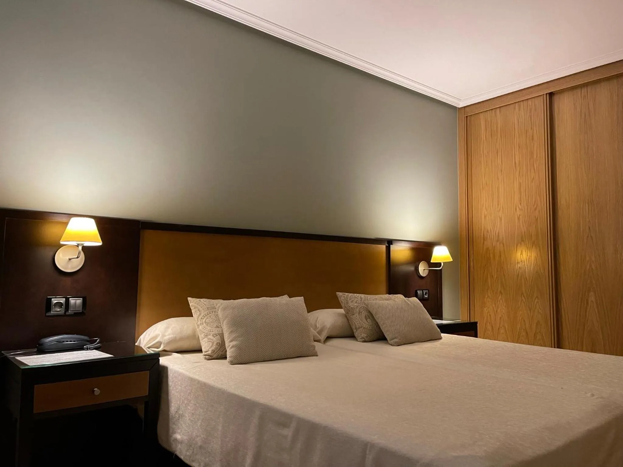 Bed in Aparthotel Arenteiro