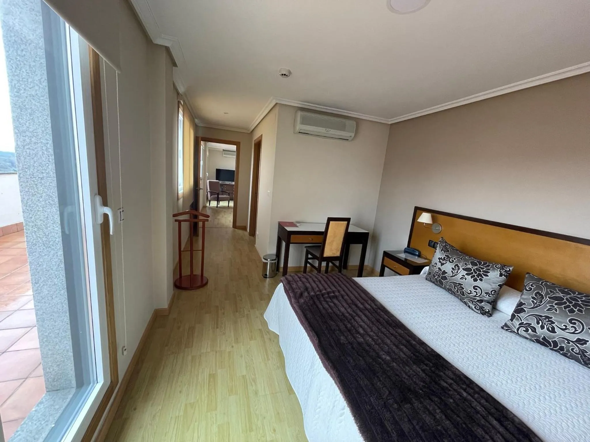 Bed in Aparthotel Arenteiro