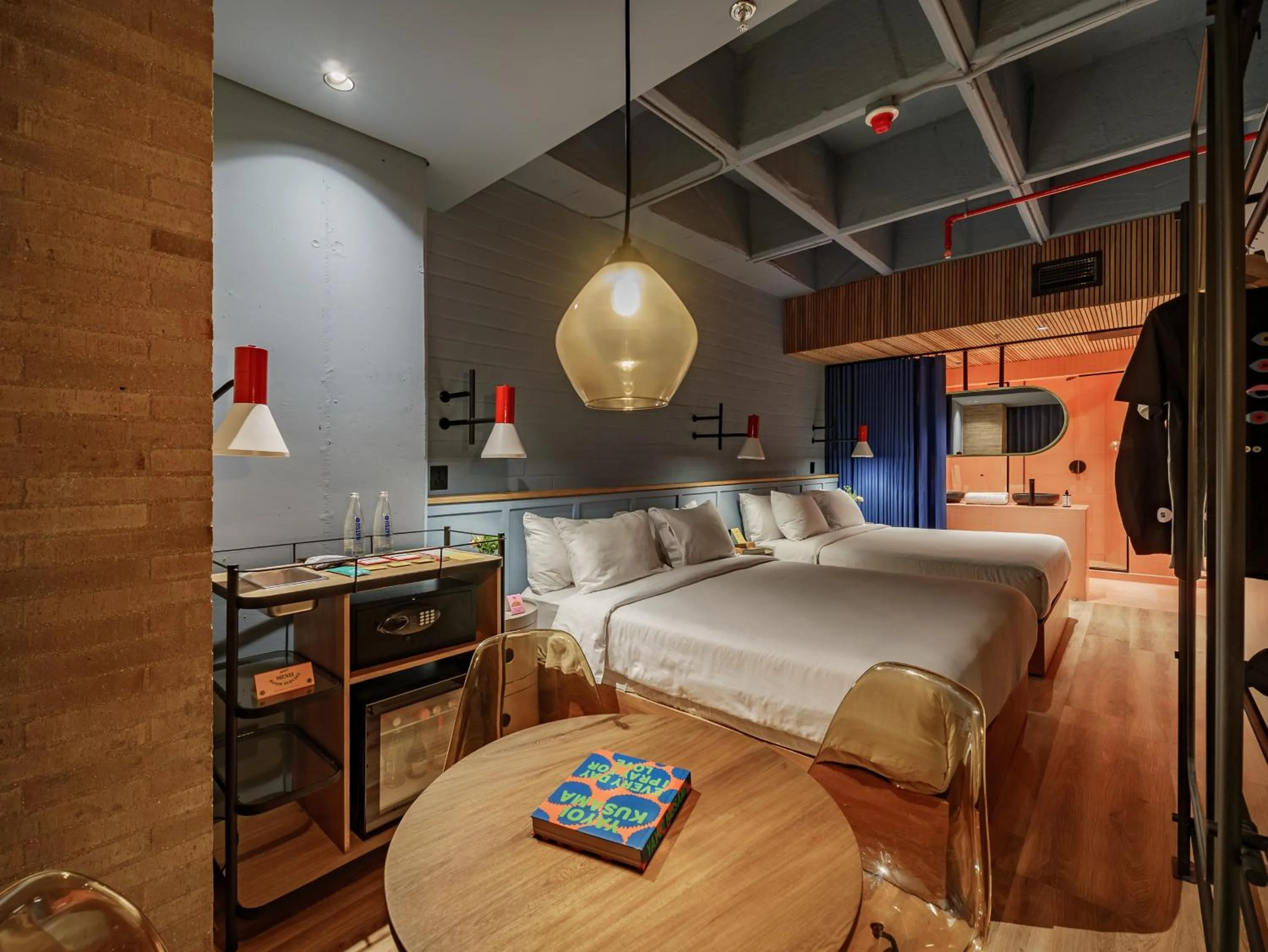 Photo of the whole room, Bed in The Somos Bold Hotel