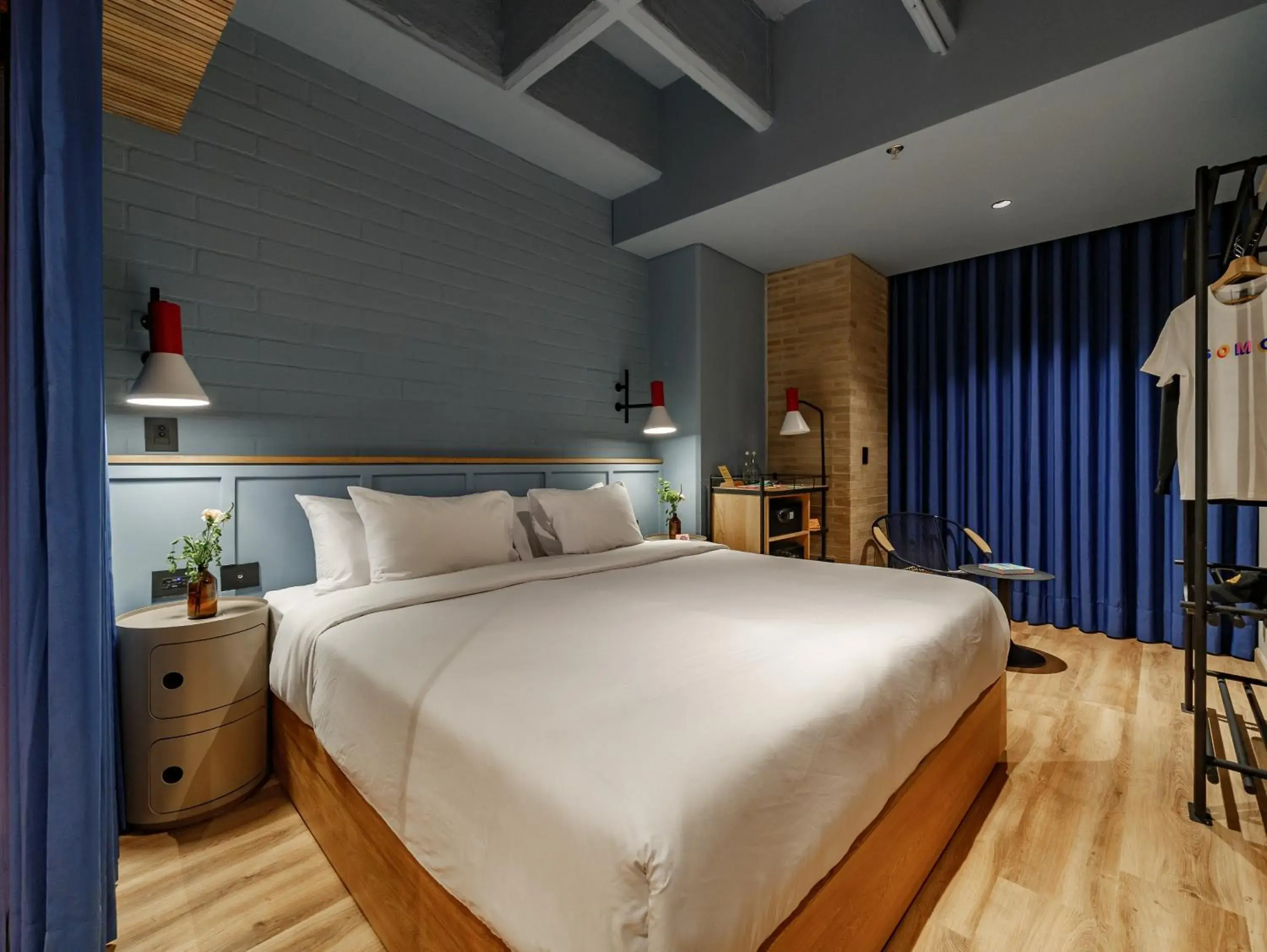 Standard Double Room with King Bed in The Somos Bold Hotel Standard Double Room with King Bed in The Somos Bold Hotel