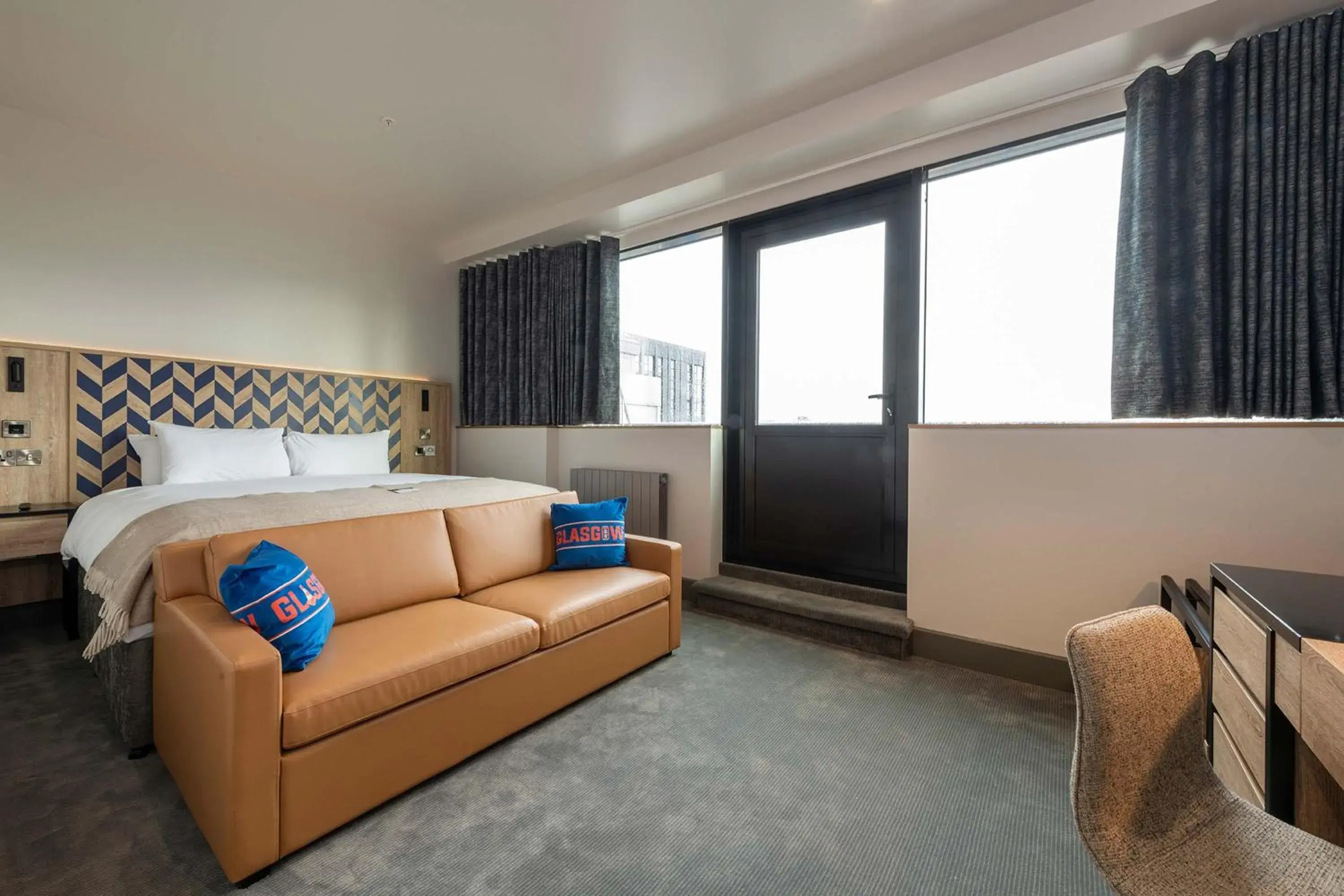 Balcony Room, 1 Super King Bed, City View in Sandman Signature Glasgow Hotel Balcony Room, 1 Super King Bed, City View in Sandman Signature Glasgow Hotel