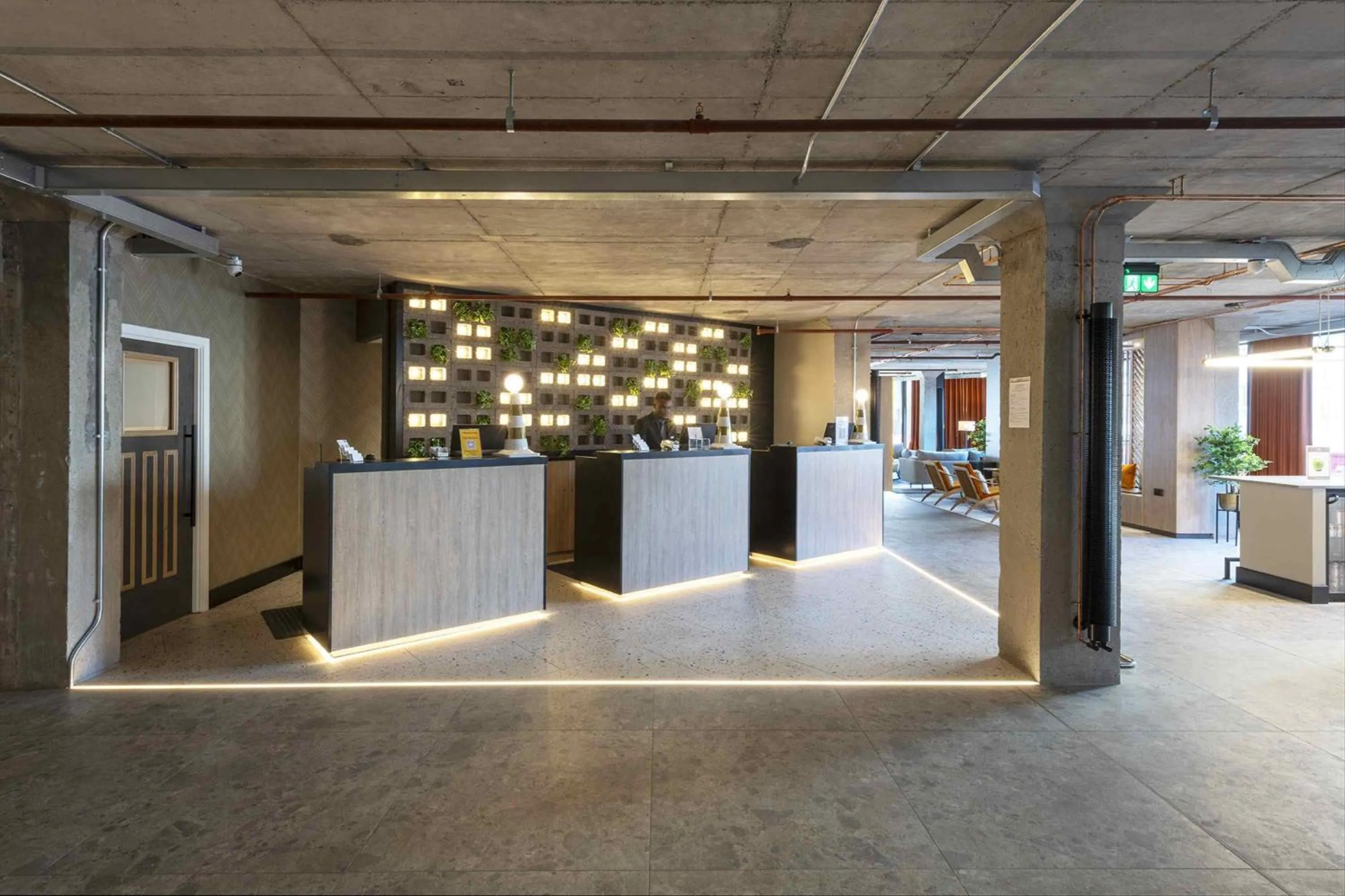 Lobby or reception in Sandman Signature Glasgow Hotel