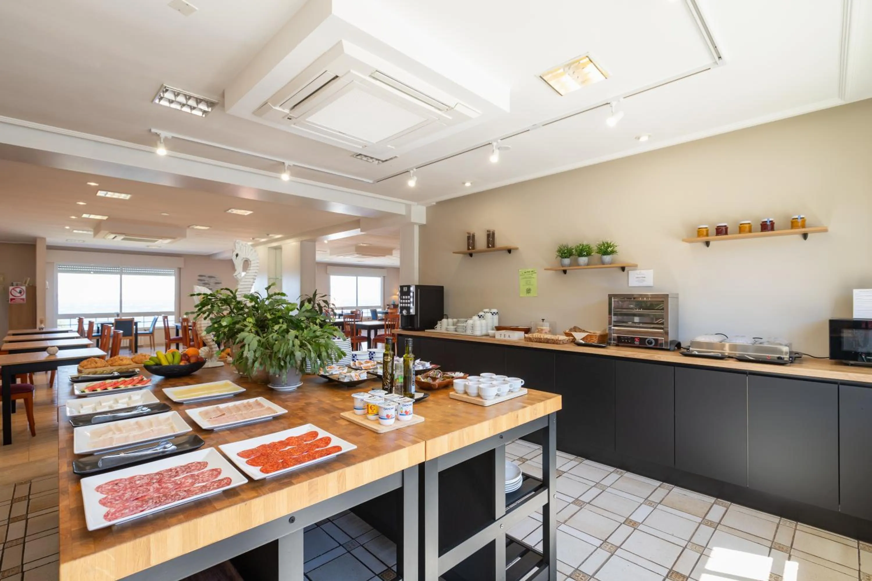 Buffet breakfast in Hotel Mirador Ría de Arosa