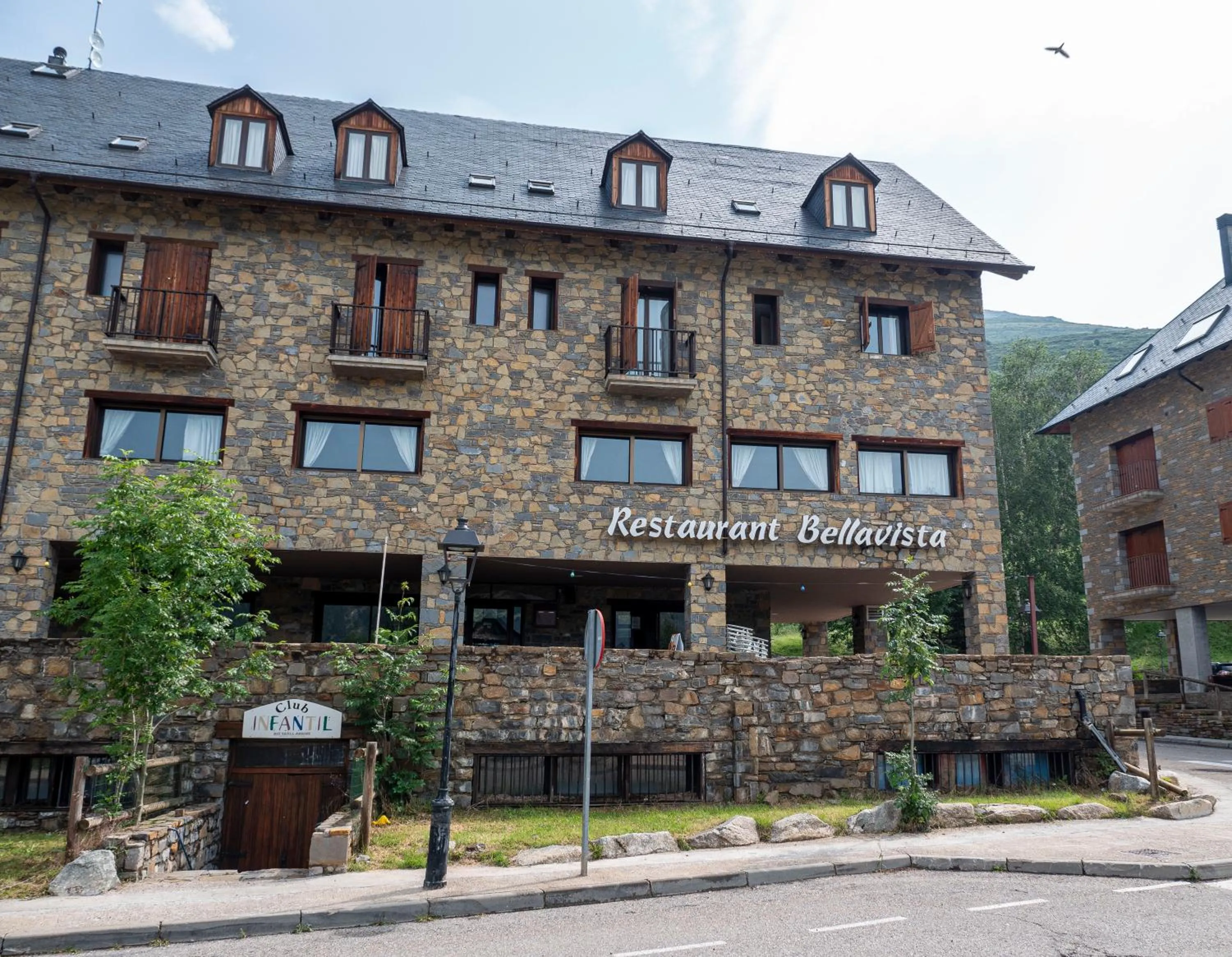 Property building in Hotel Romànic