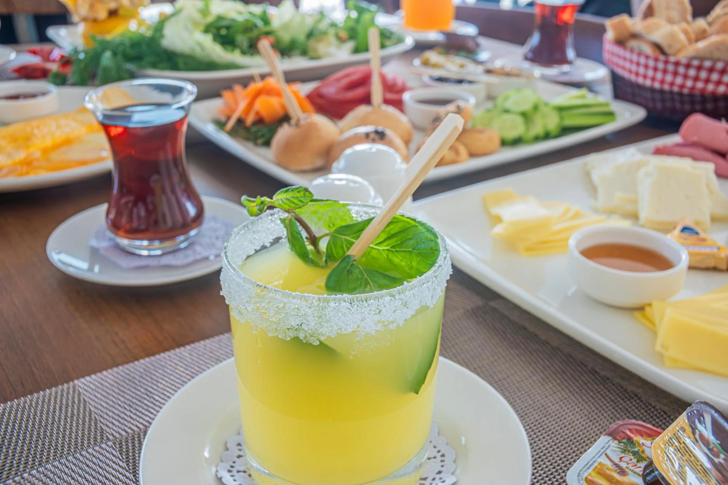 Restaurant/places to eat in Istanbul Midpoint Hotel