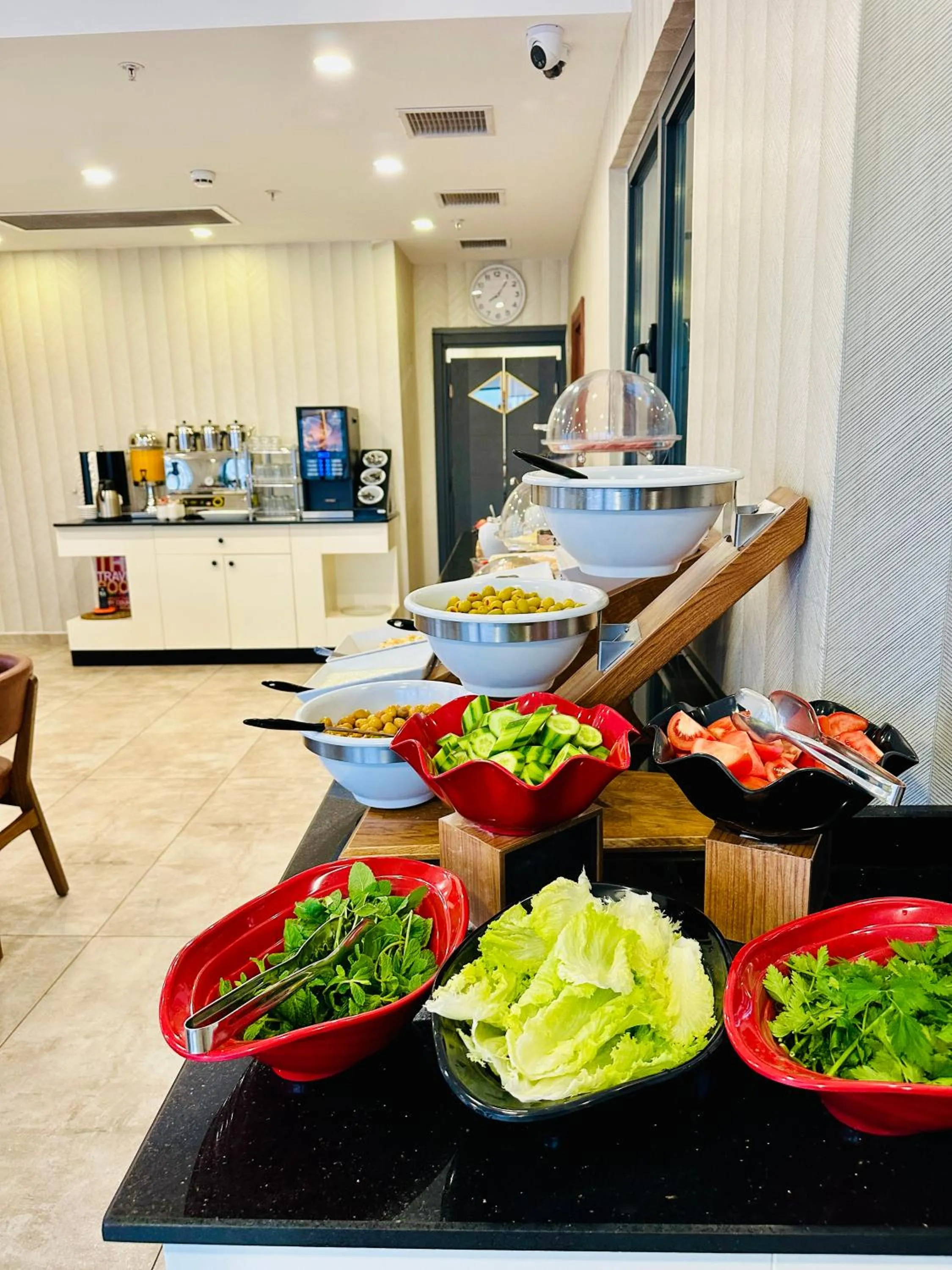 Buffet breakfast in Istanbul Midpoint Hotel