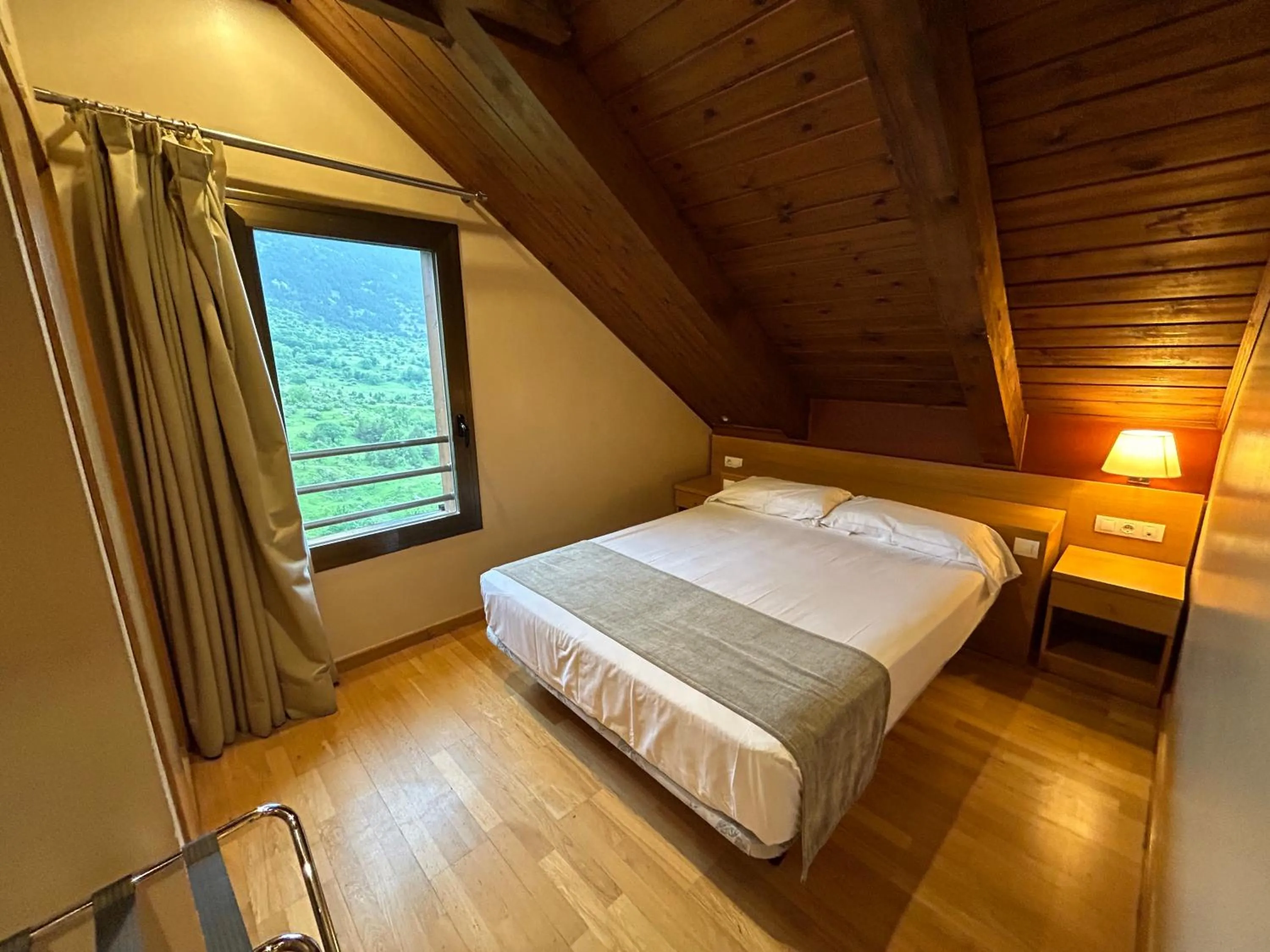 Bed in Aparthotel Siente Boí & SPA