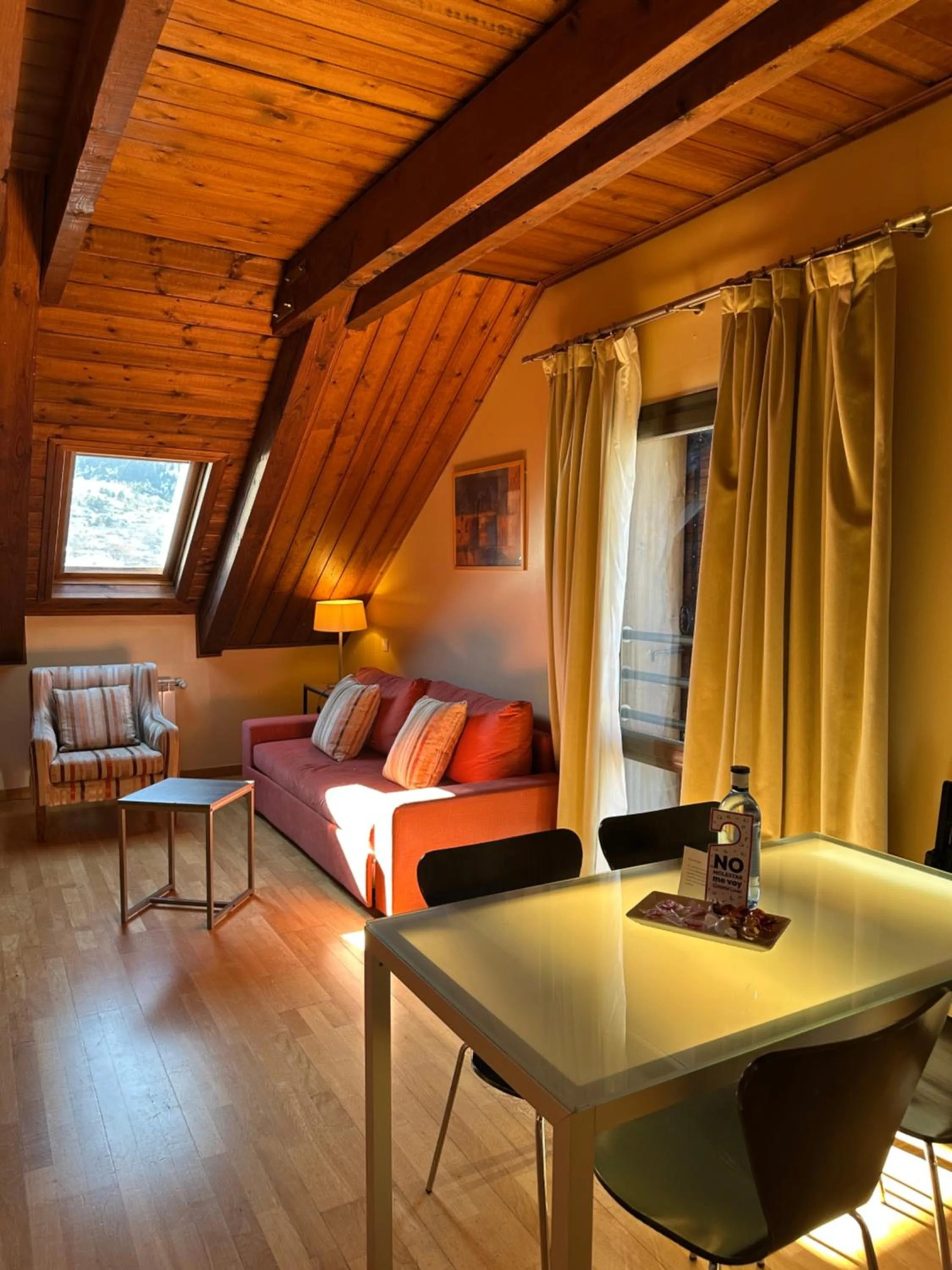 Dining area in Aparthotel Siente Boí & SPA