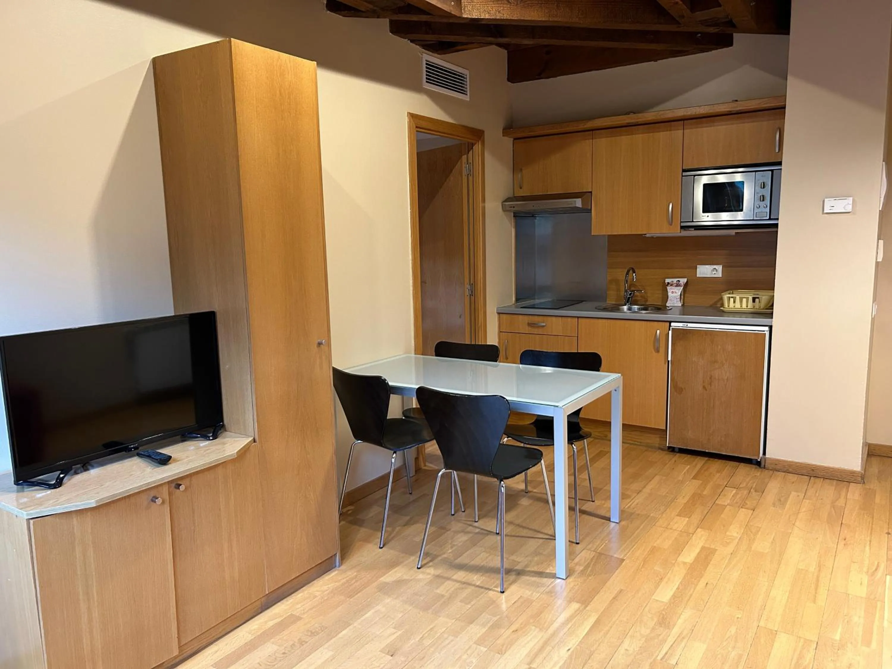 TV and multimedia in Aparthotel Siente Boí & SPA